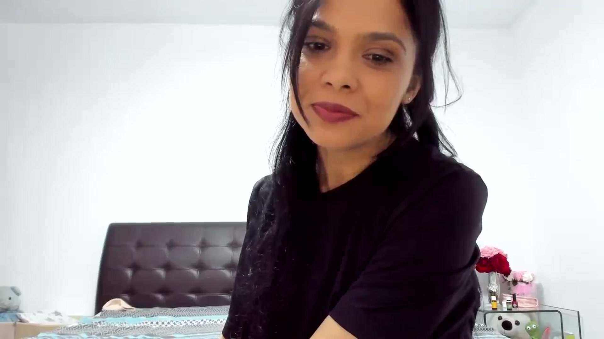 Gallery image thumbnail from Sweet__Alexa's myfreecams stream on, 05/20/2024, 20:42 image 14 of 20
