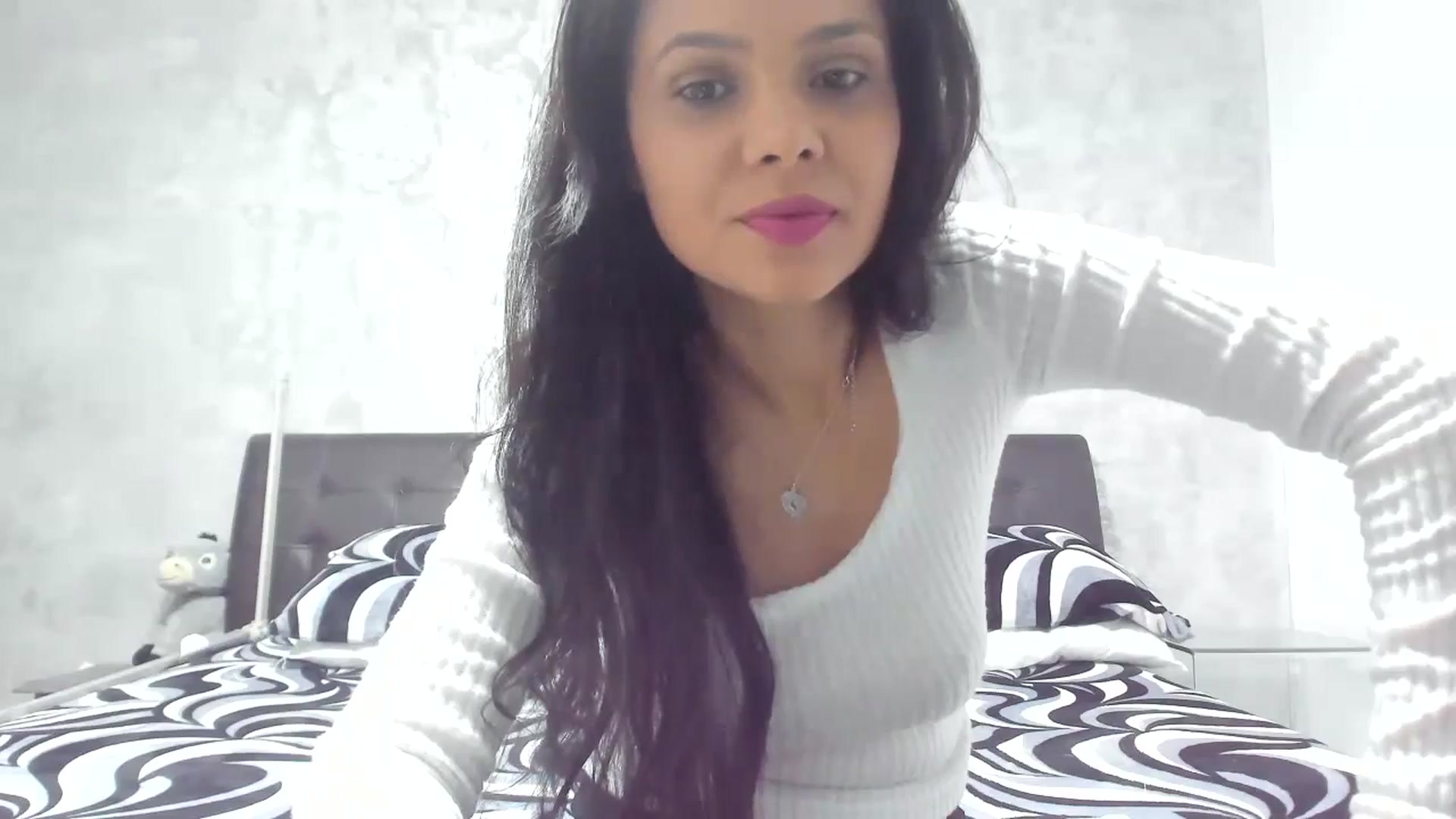 Gallery image thumbnail from Sweet__Alexa's myfreecams stream on, 11/27/2024, 16:37 image 8 of 20