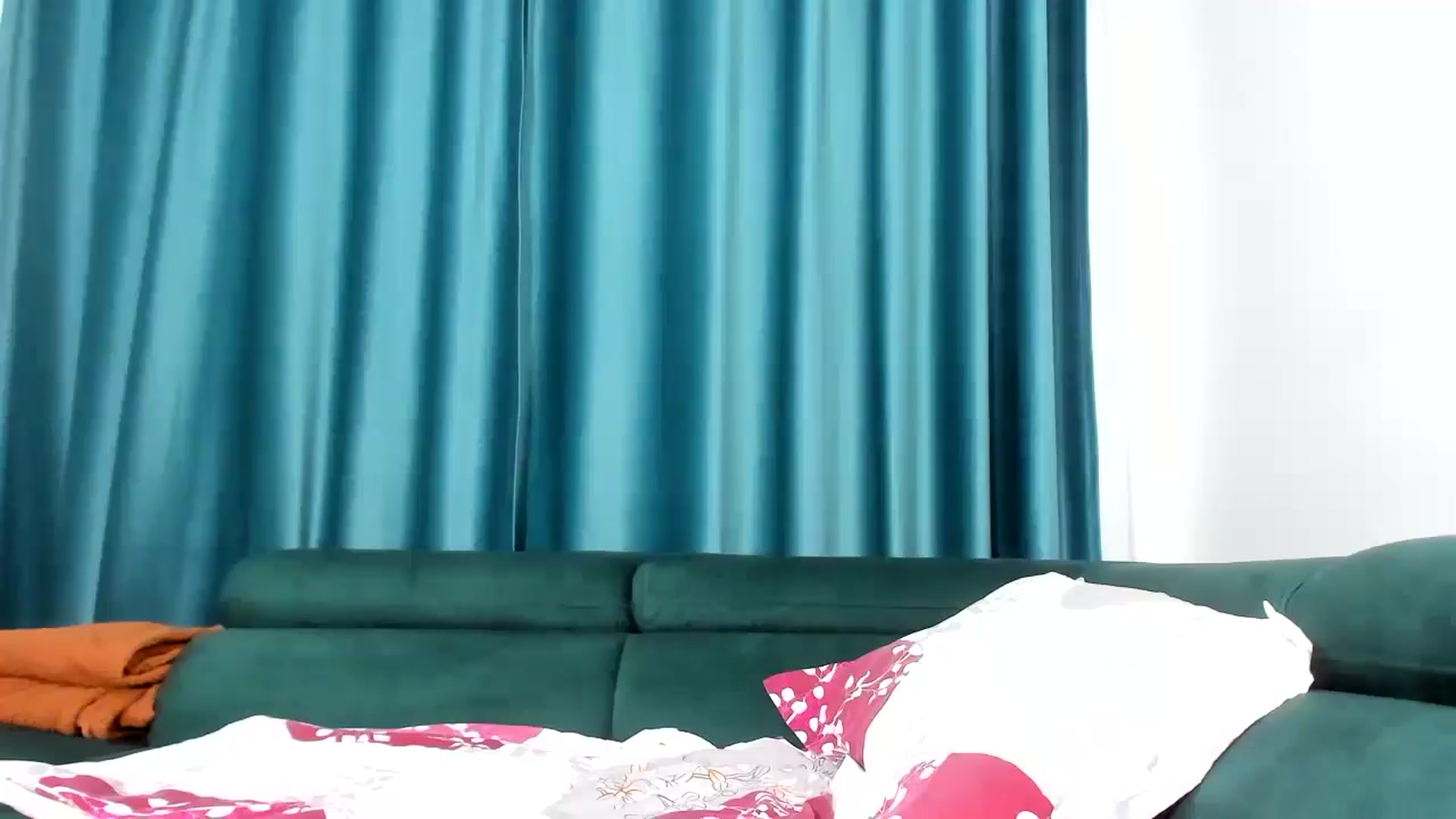 Gallery image thumbnail from Sweet__Alexa's myfreecams stream on, 08/22/2025, 14:42 image 3 of 20