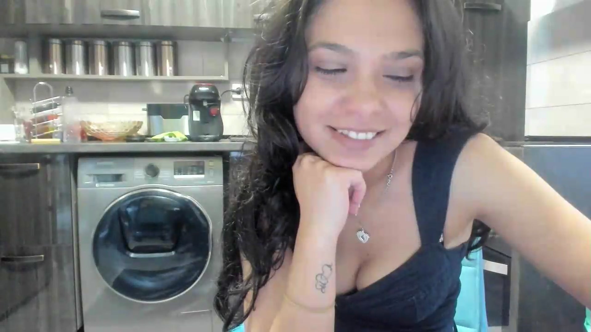 Gallery image thumbnail from Sweet__Alexa's myfreecams stream on, 05/27/2026, 08:55 image 6 of 20