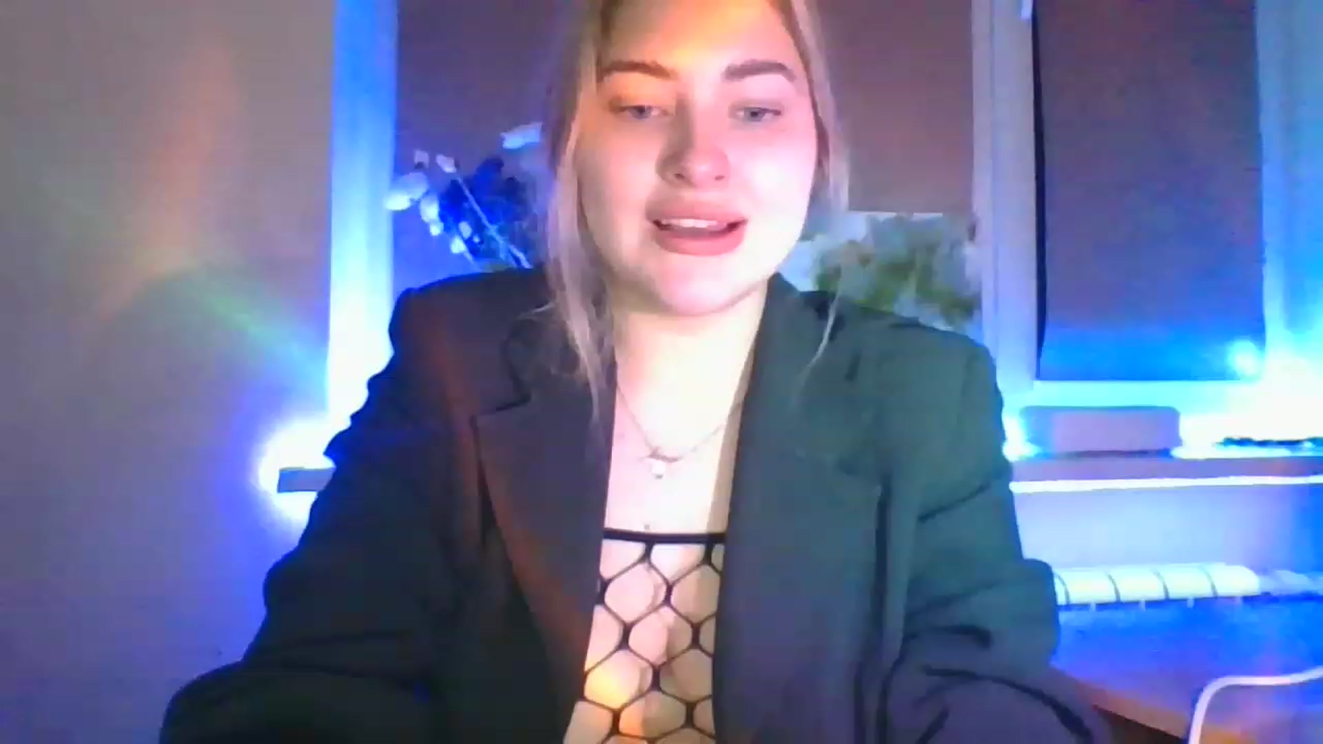Gallery image thumbnail from Sweet__Doll__'s myfreecams stream on, 11/24/2022, 20:47 image 3 of 20