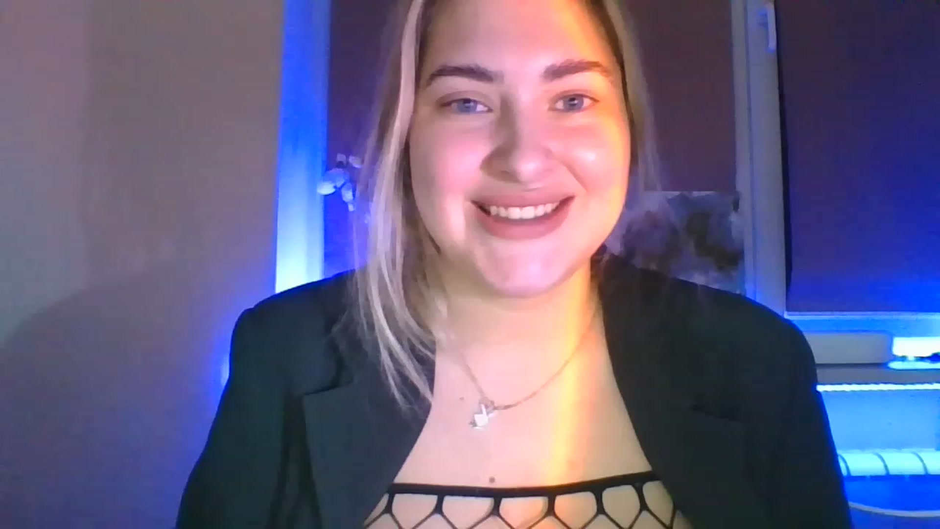 Gallery image thumbnail from Sweet__Doll__'s myfreecams stream on, 11/24/2022, 22:19 image 14 of 20