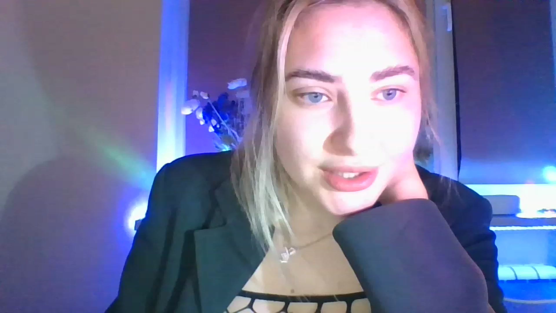 Gallery image thumbnail from Sweet__Doll__'s myfreecams stream on, 11/24/2022, 22:19 image 18 of 20