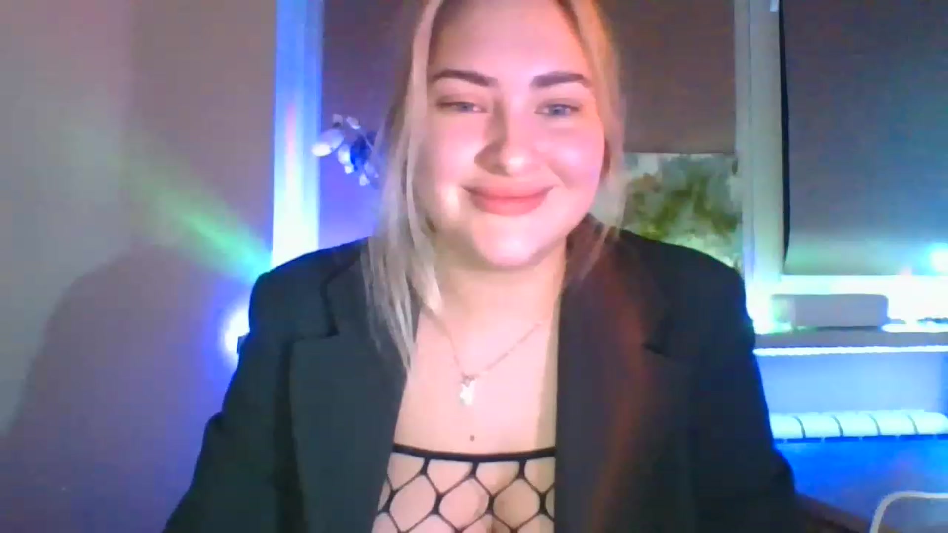 Gallery image thumbnail from Sweet__Doll__'s myfreecams stream on, 11/24/2022, 22:19 image 4 of 20