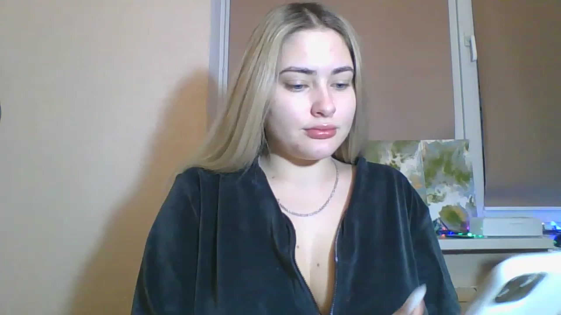 Gallery image thumbnail from Sweet__Doll__'s myfreecams stream on, 12/05/2022, 14:05 image 5 of 20