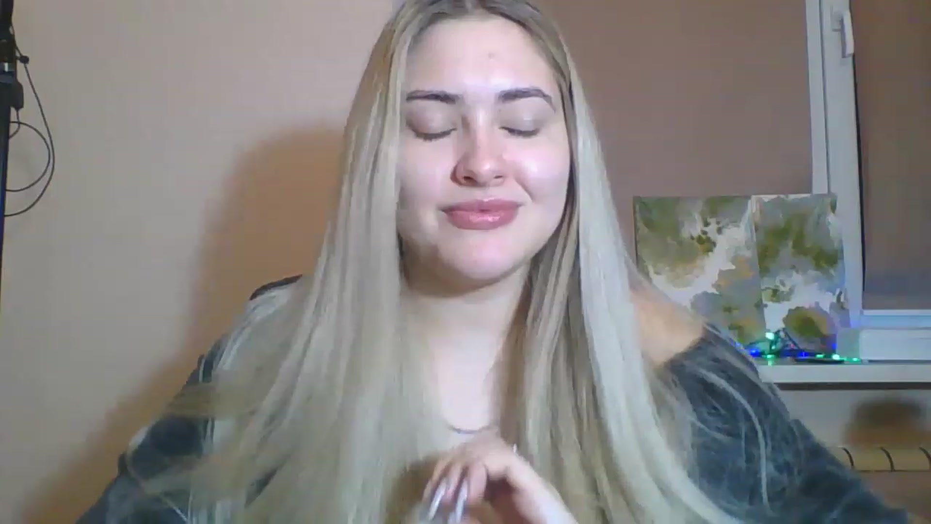 Gallery image thumbnail from Sweet__Doll__'s myfreecams stream on, 12/05/2022, 14:05 image 16 of 20