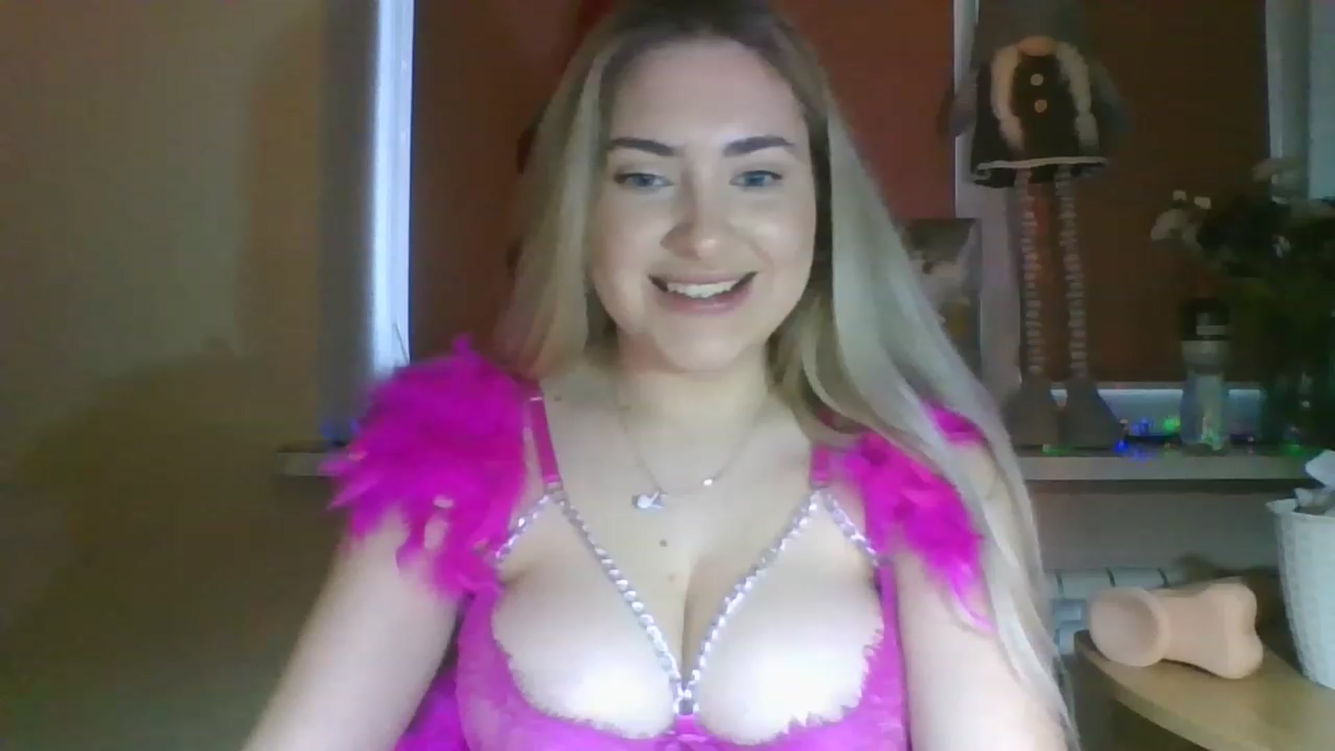 Gallery image thumbnail from Sweet__Doll__'s myfreecams stream on, 12/24/2022, 12:42 image 15 of 20