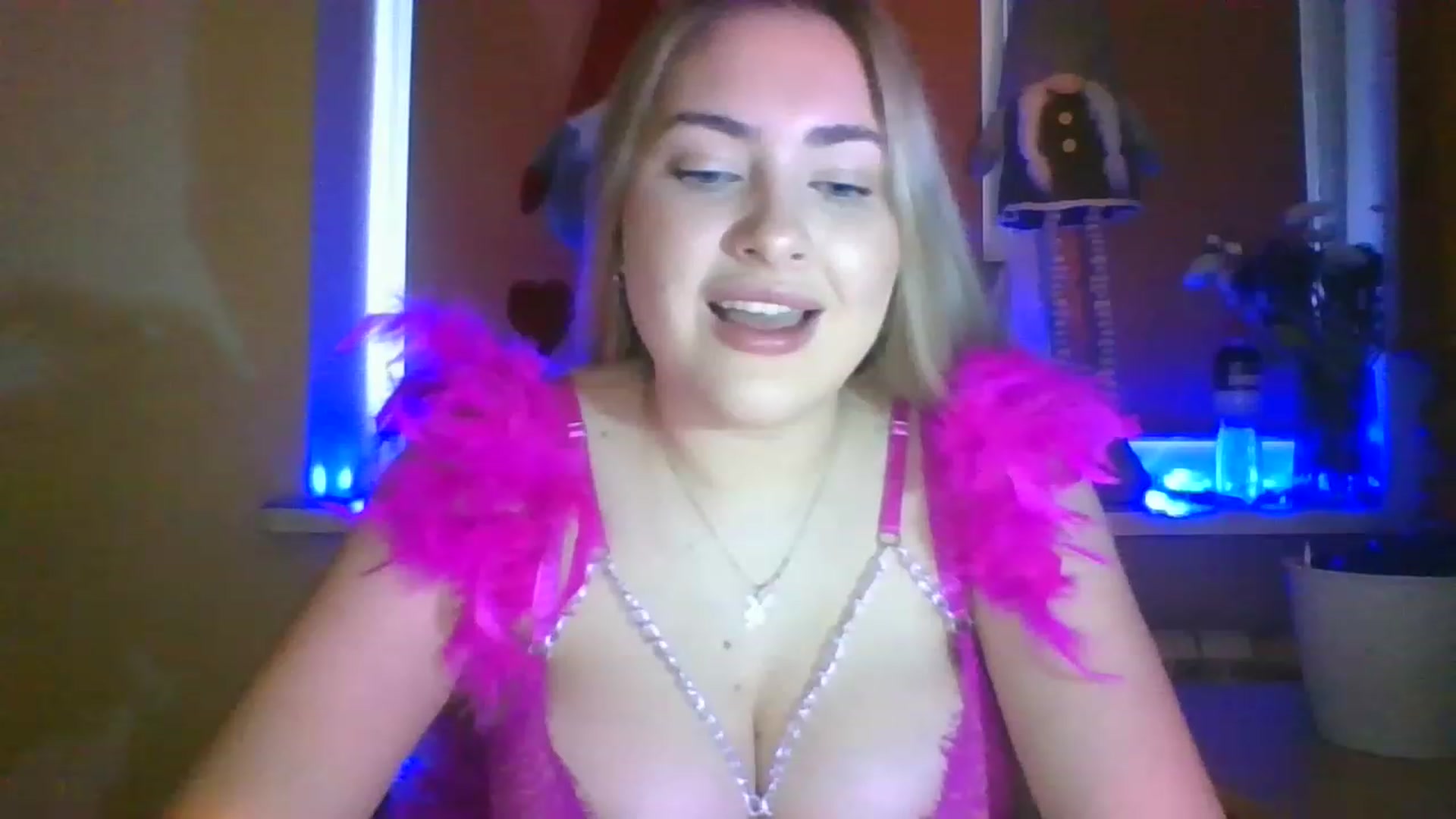 Gallery image thumbnail from Sweet__Doll__'s myfreecams stream on, 12/24/2022, 12:42 image 8 of 20