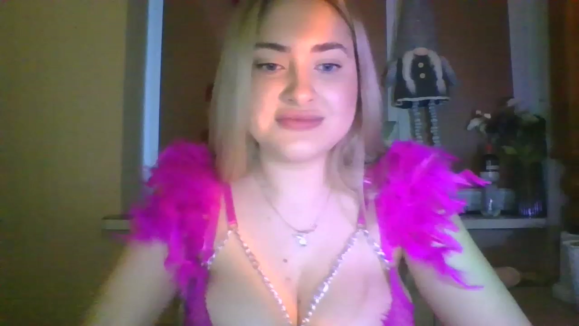 Gallery image thumbnail from Sweet__Doll__'s myfreecams stream on, 12/24/2022, 13:49 image 7 of 20