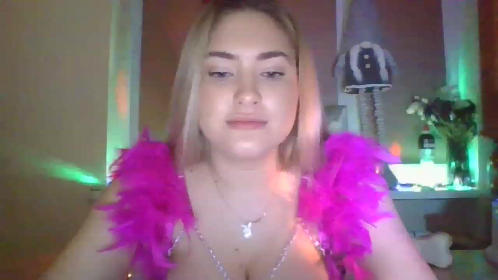 Gallery image thumbnail from Sweet__Doll__'s myfreecams stream on, 12/24/2022, 13:49 image 20 of 20