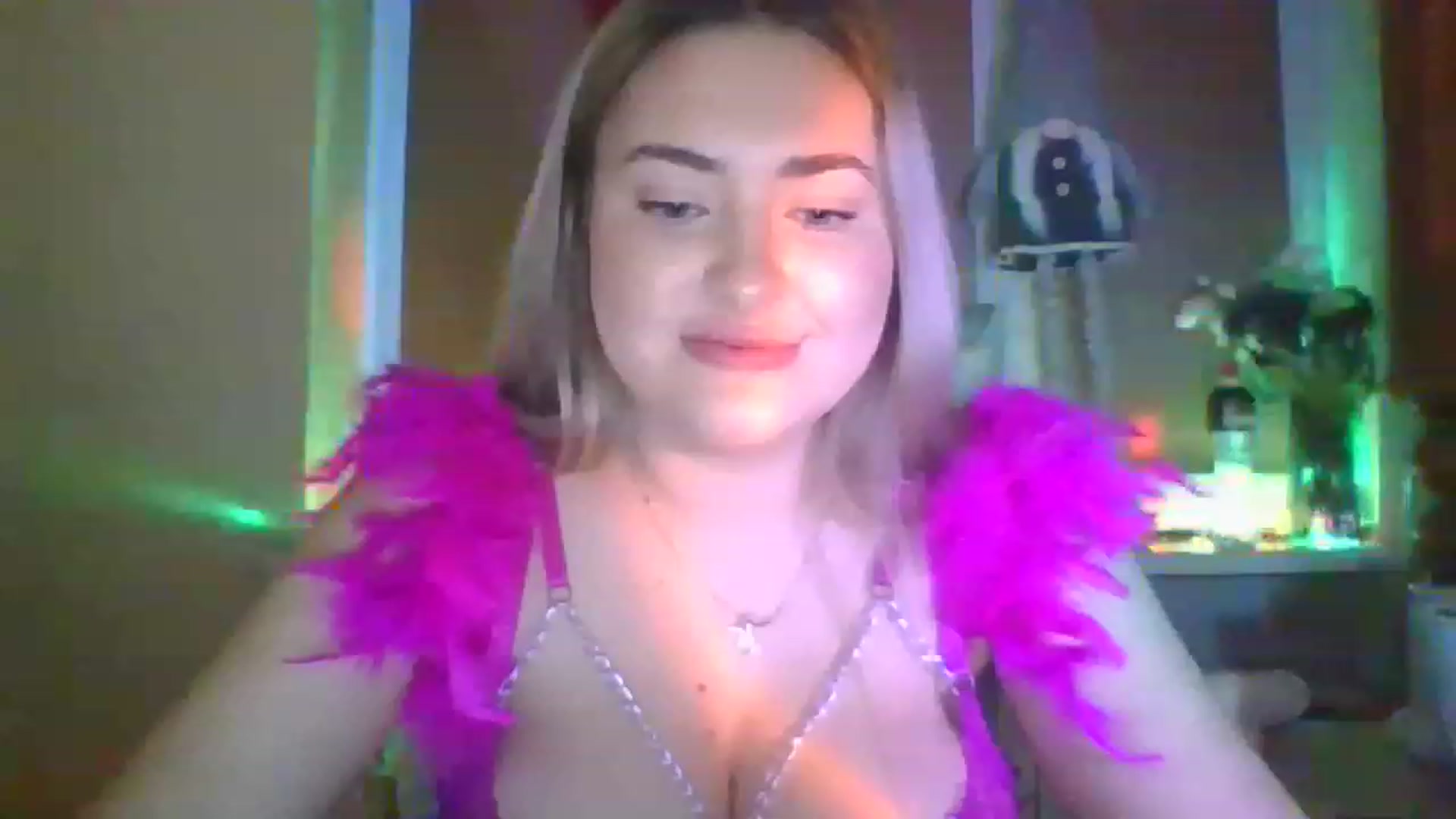 Gallery image thumbnail from Sweet__Doll__'s myfreecams stream on, 12/24/2022, 13:49 image 8 of 20