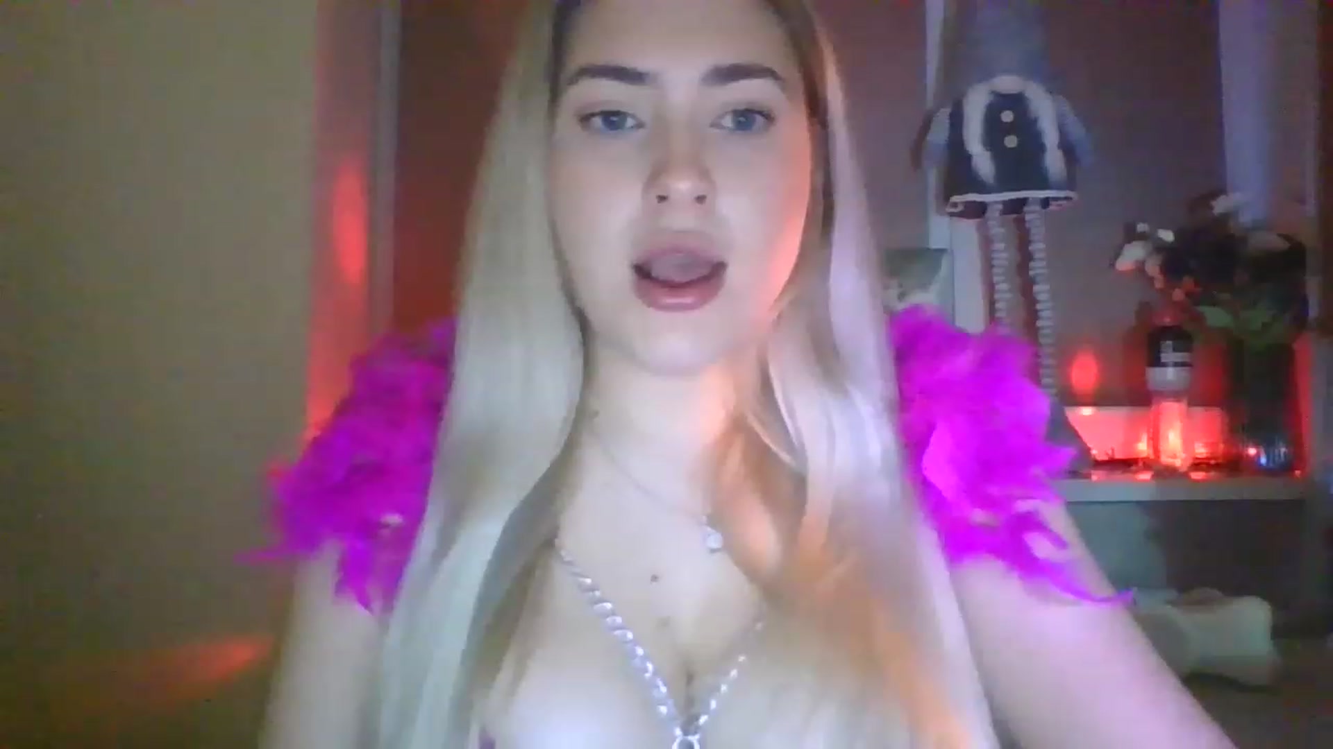 Gallery image thumbnail from Sweet__Doll__'s myfreecams stream on, 12/24/2022, 14:34 image 5 of 20