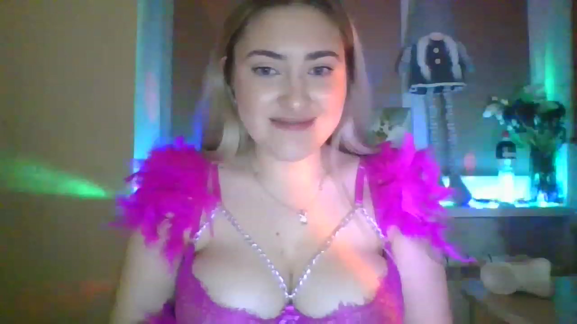 Gallery image thumbnail from Sweet__Doll__'s myfreecams stream on, 12/24/2022, 14:34 image 3 of 20