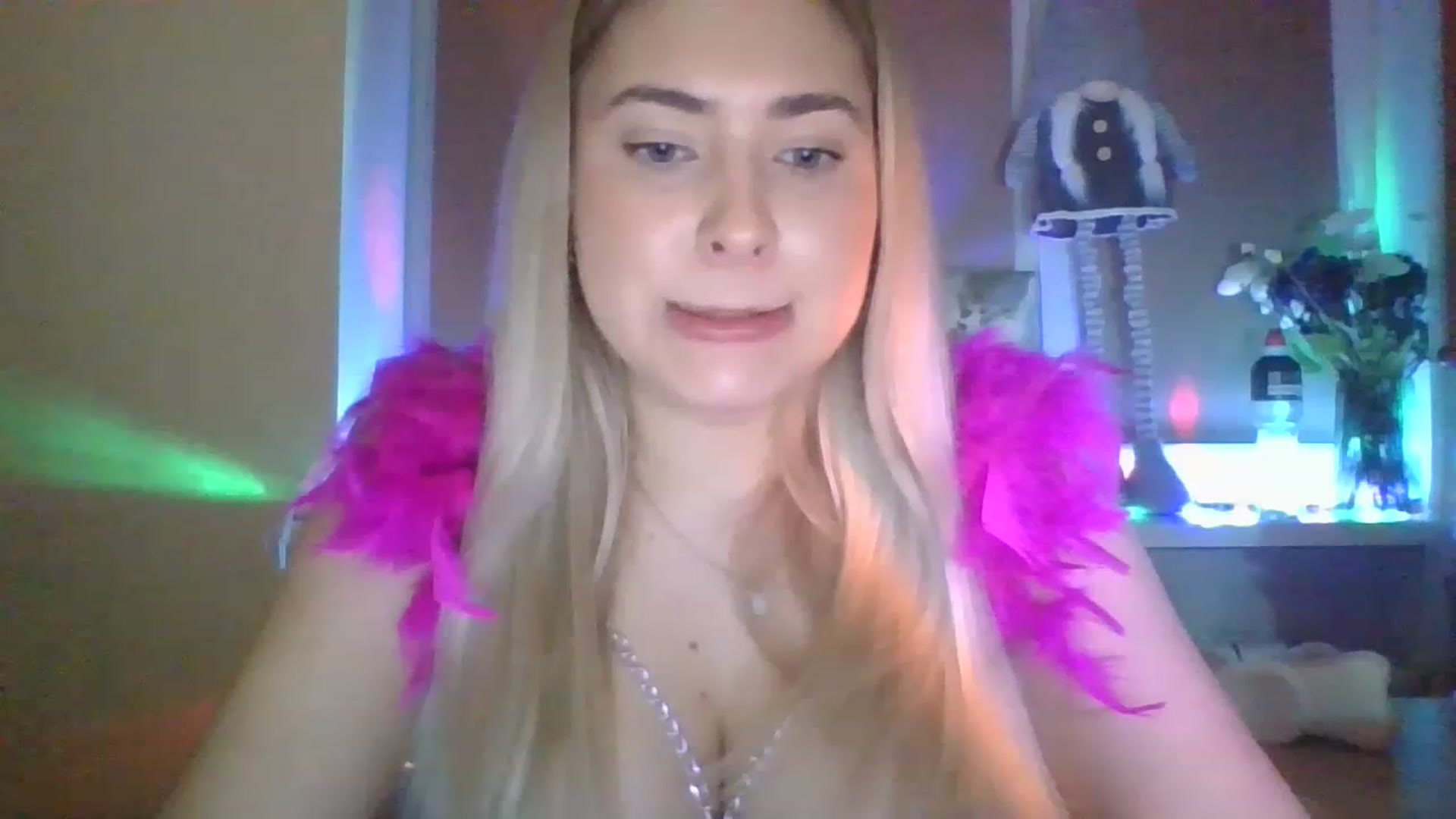 Gallery image thumbnail from Sweet__Doll__'s myfreecams stream on, 12/24/2022, 14:34 image 7 of 20