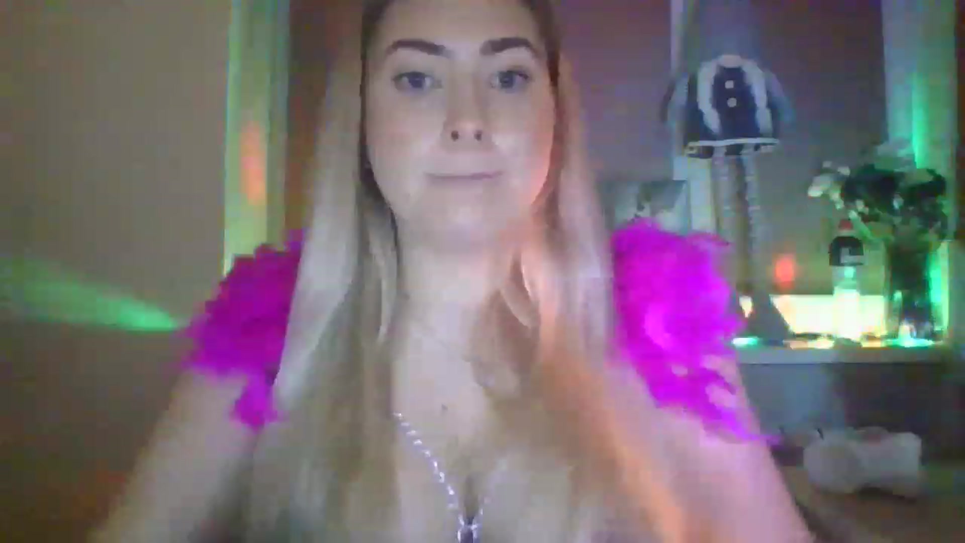 Gallery image thumbnail from Sweet__Doll__'s myfreecams stream on, 12/24/2022, 14:34 image 9 of 20