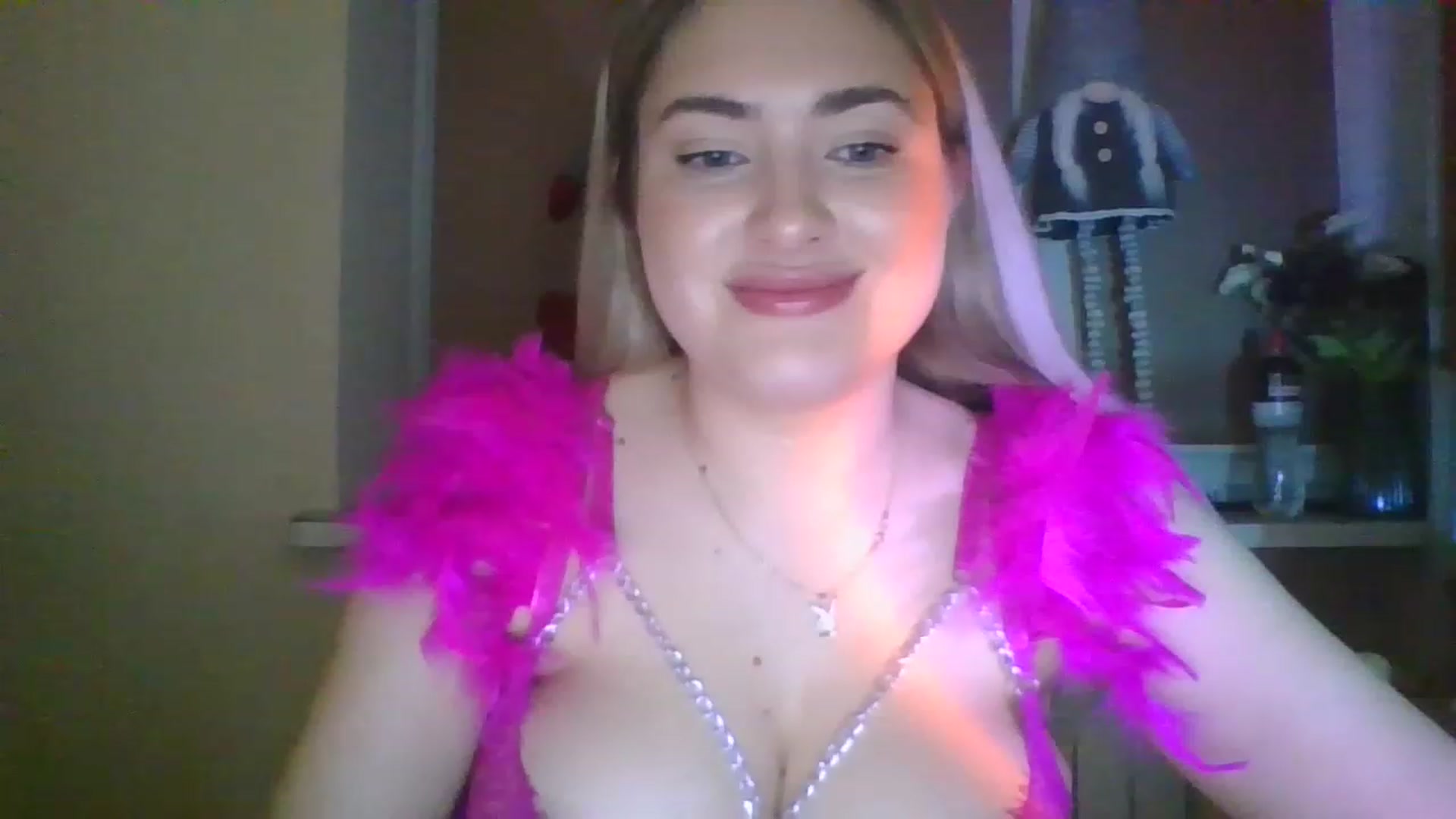 Gallery image thumbnail from Sweet__Doll__'s myfreecams stream on, 12/24/2022, 14:34 image 12 of 20