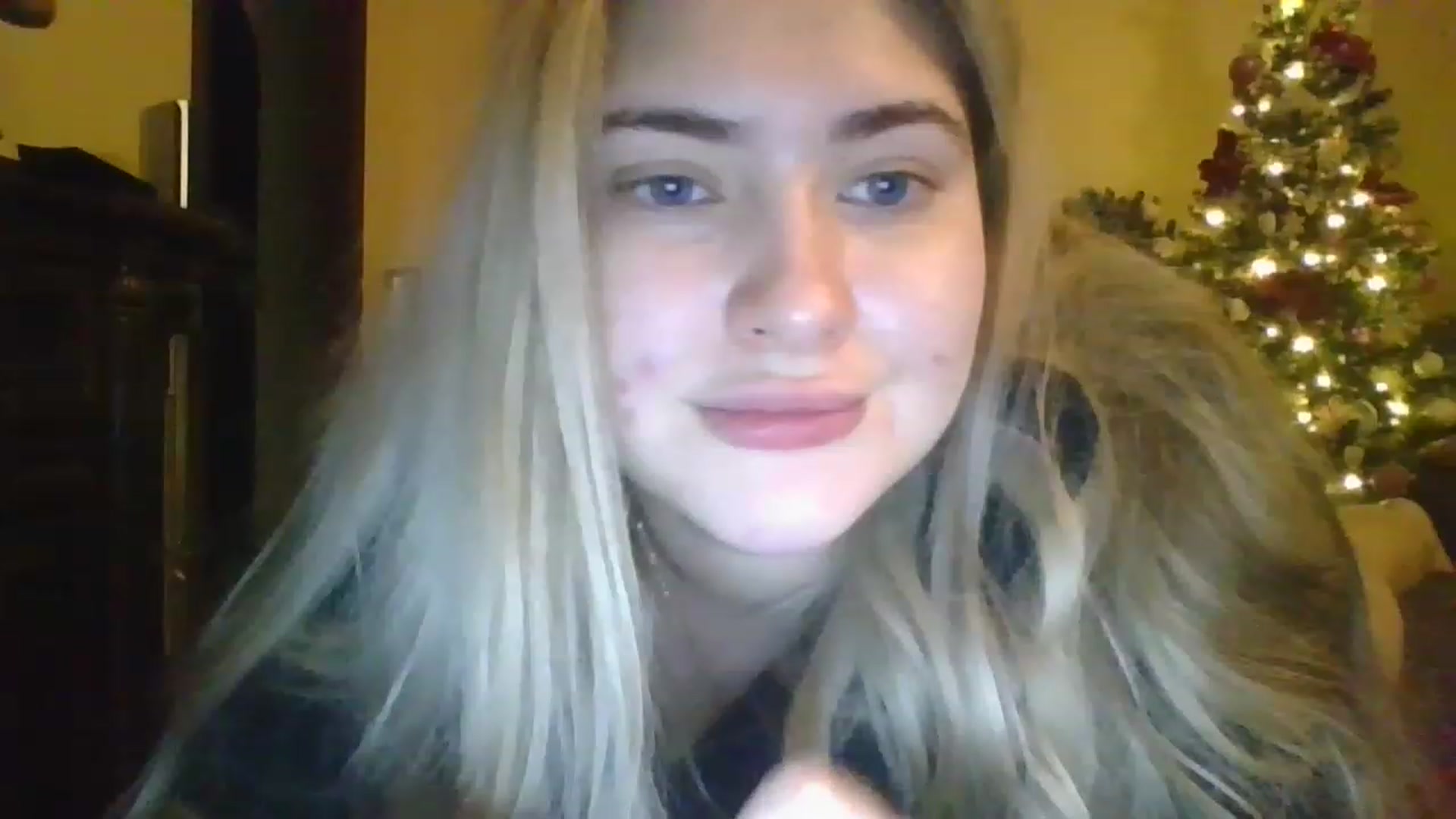 Gallery image thumbnail from Sweet__Doll__'s myfreecams stream on, 12/25/2022, 22:07 image 7 of 20