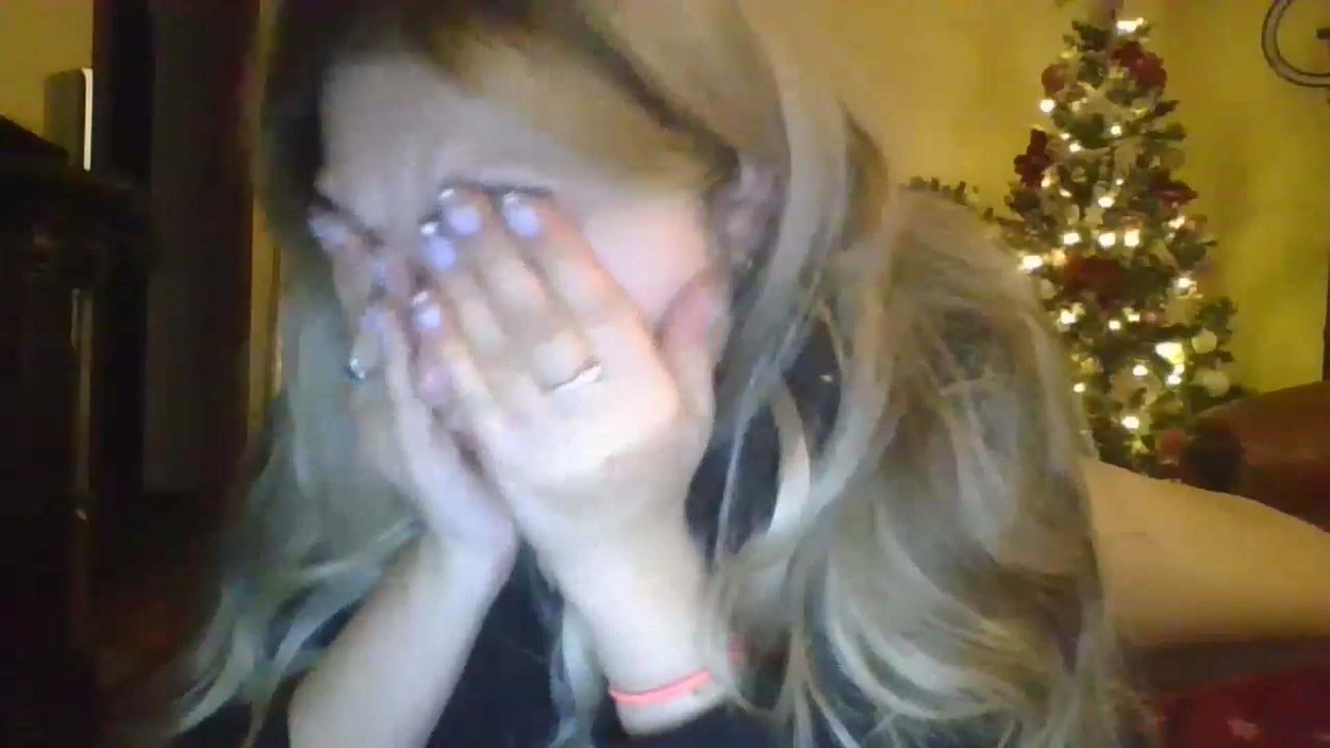 Gallery image thumbnail from Sweet__Doll__'s myfreecams stream on, 12/25/2022, 22:07 image 10 of 20