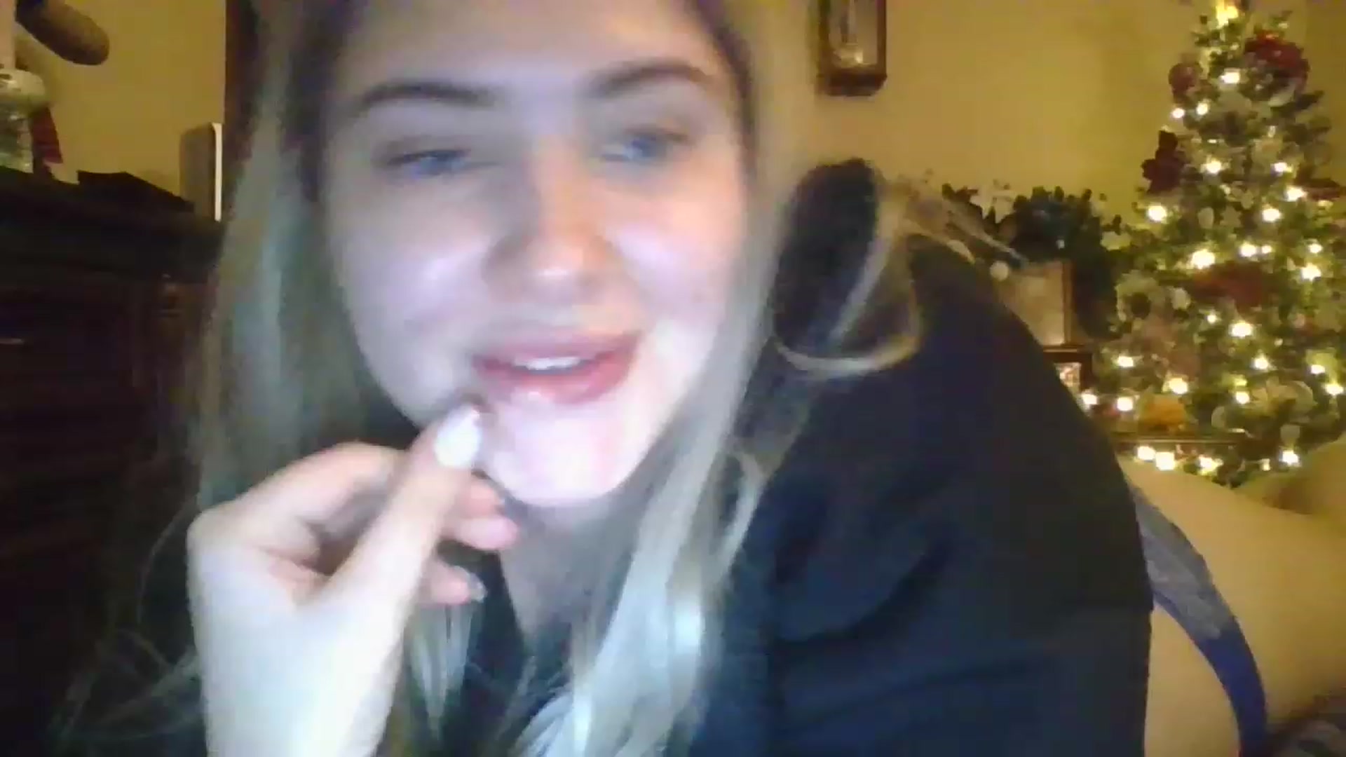 Gallery image thumbnail from Sweet__Doll__'s myfreecams stream on, 12/25/2022, 22:07 image 1 of 20