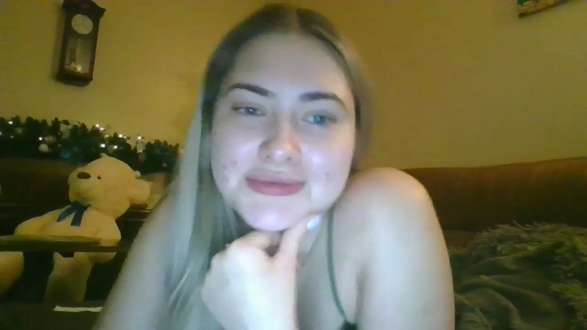 Gallery image thumbnail from Sweet__Doll__'s myfreecams stream on, 12/26/2022, 21:04 image 1 of 20
