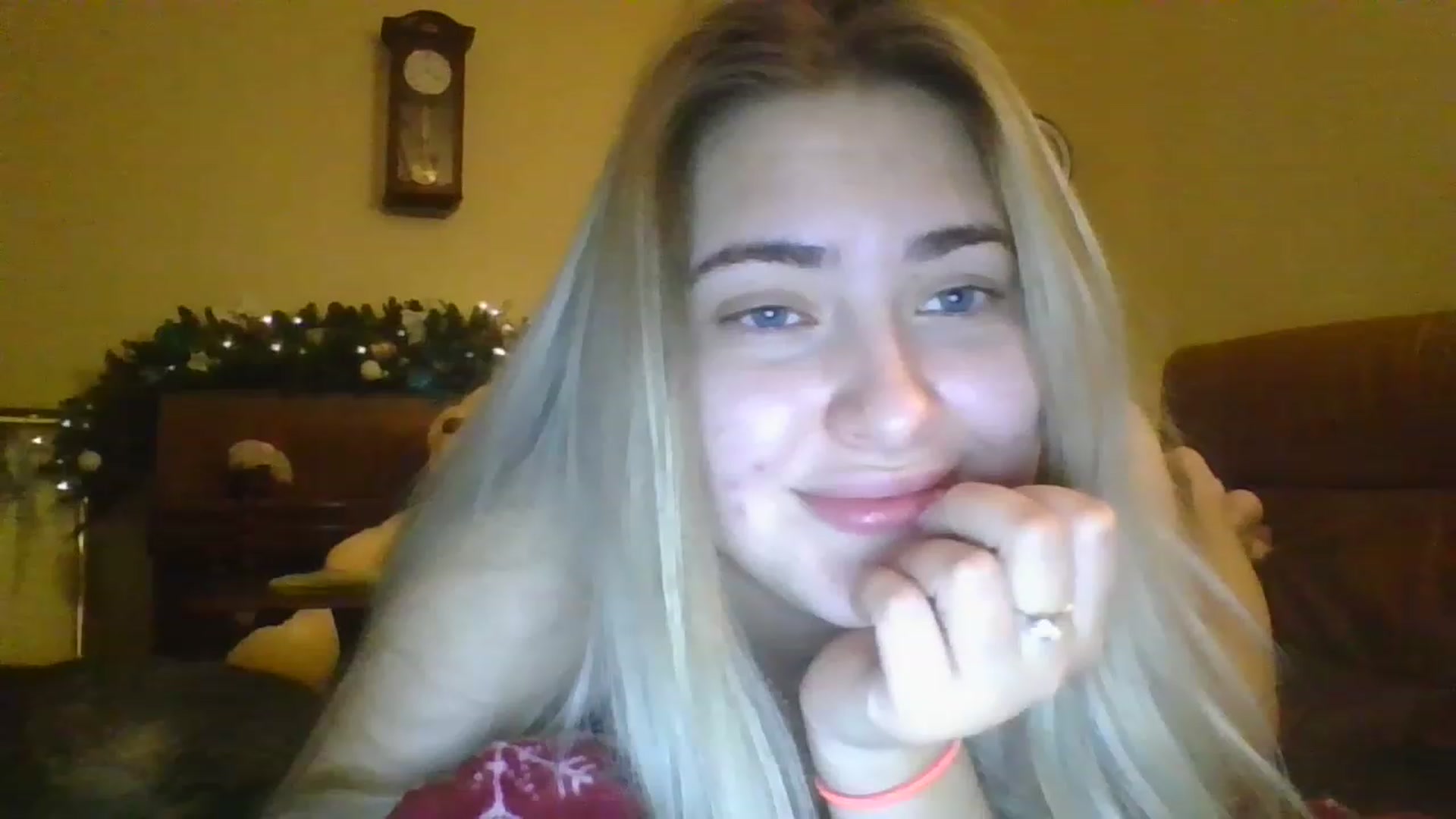Gallery image thumbnail from Sweet__Doll__'s myfreecams stream on, 12/26/2022, 21:31 image 13 of 20