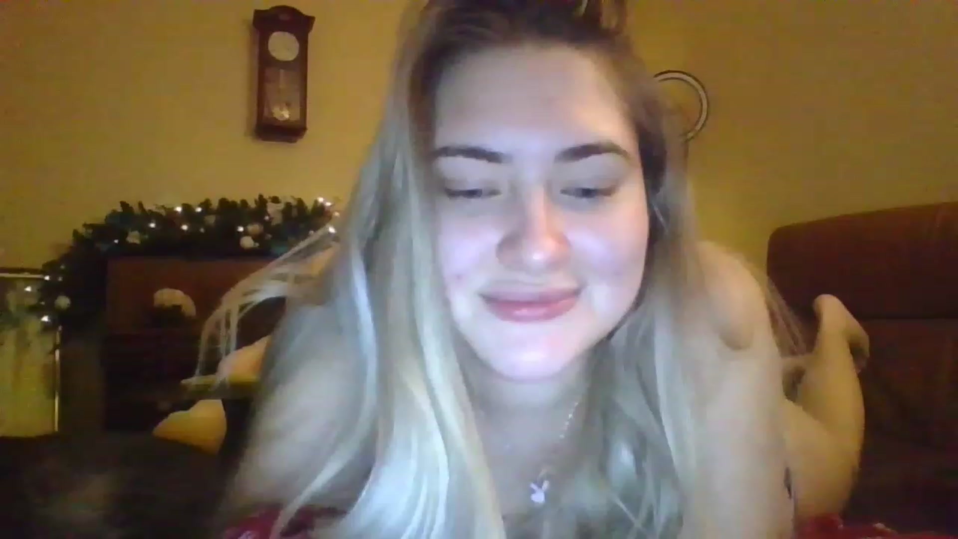 Gallery image thumbnail from Sweet__Doll__'s myfreecams stream on, 12/26/2022, 21:31 image 16 of 20