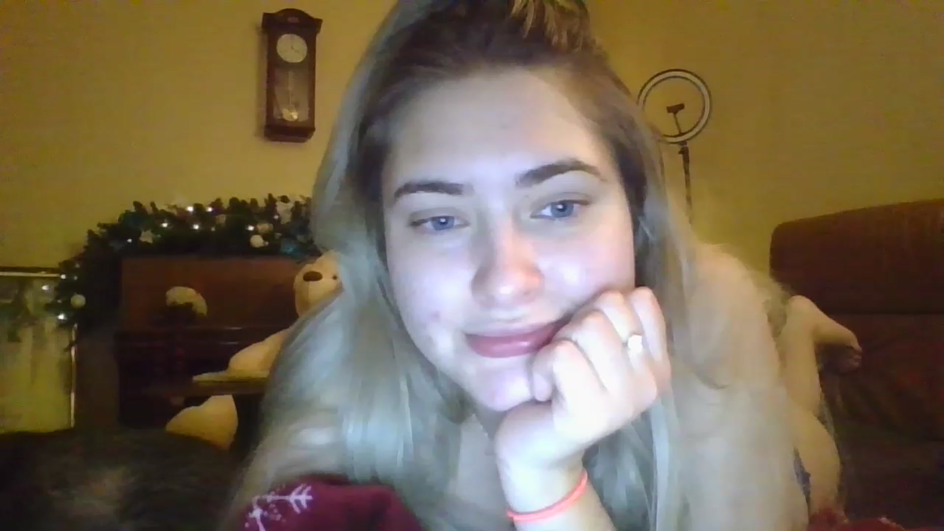 Gallery image thumbnail from Sweet__Doll__'s myfreecams stream on, 12/26/2022, 21:31 image 18 of 20