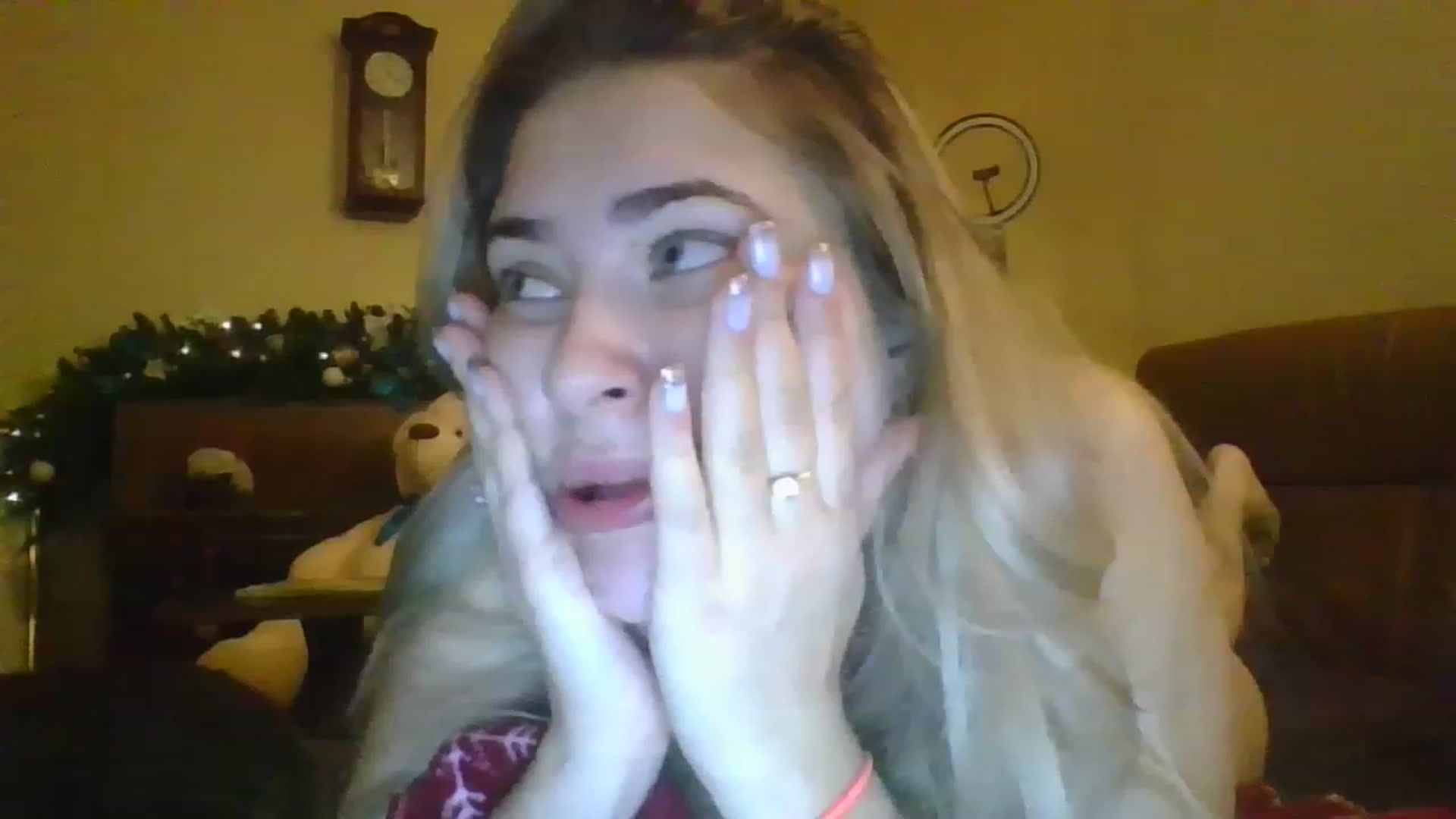 Gallery image thumbnail from Sweet__Doll__'s myfreecams stream on, 12/26/2022, 21:31 image 19 of 20