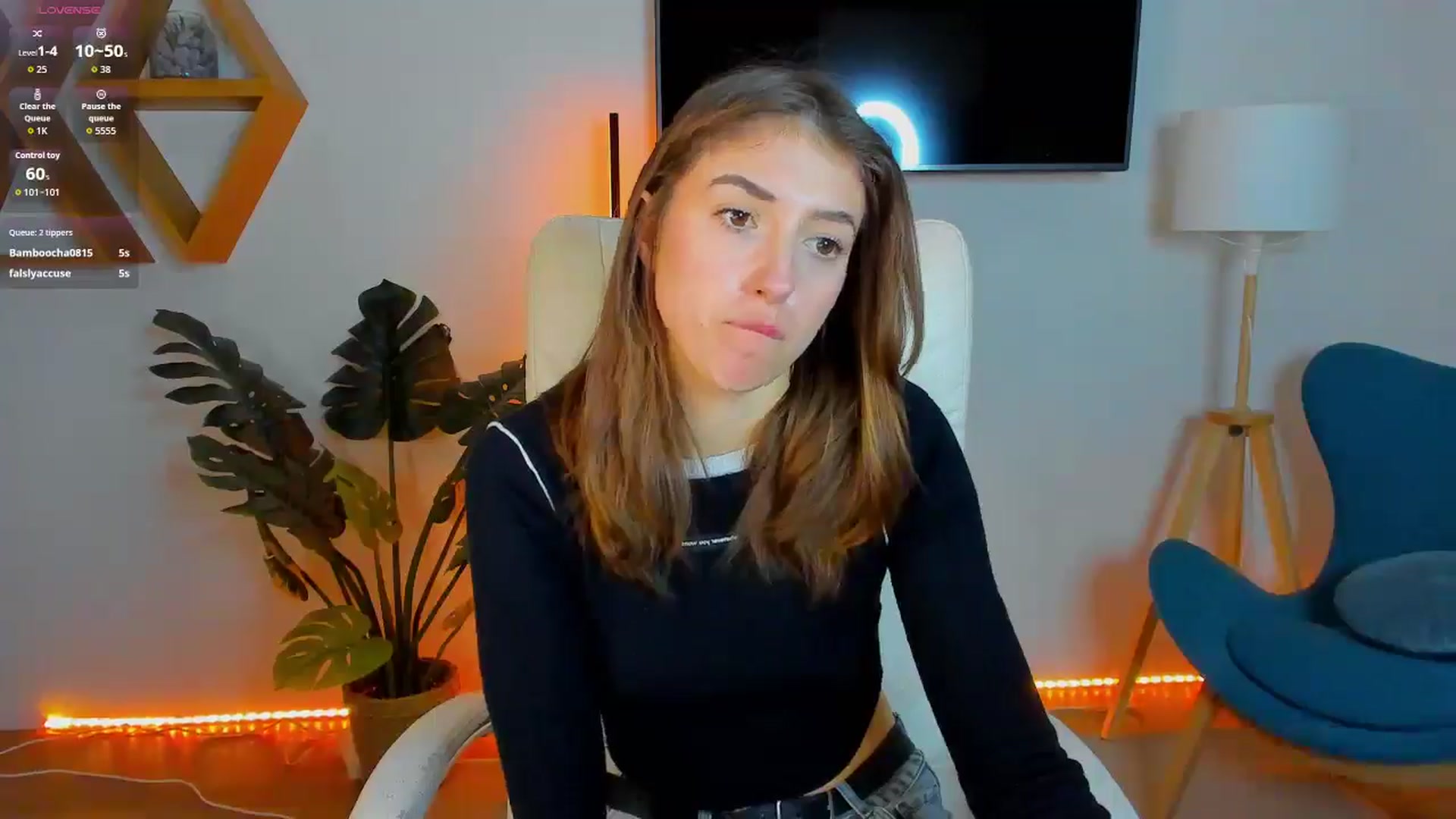 Gallery image thumbnail from Sweet__Vikki's myfreecams stream on, 02/09/2026, 10:57 image 12 of 20