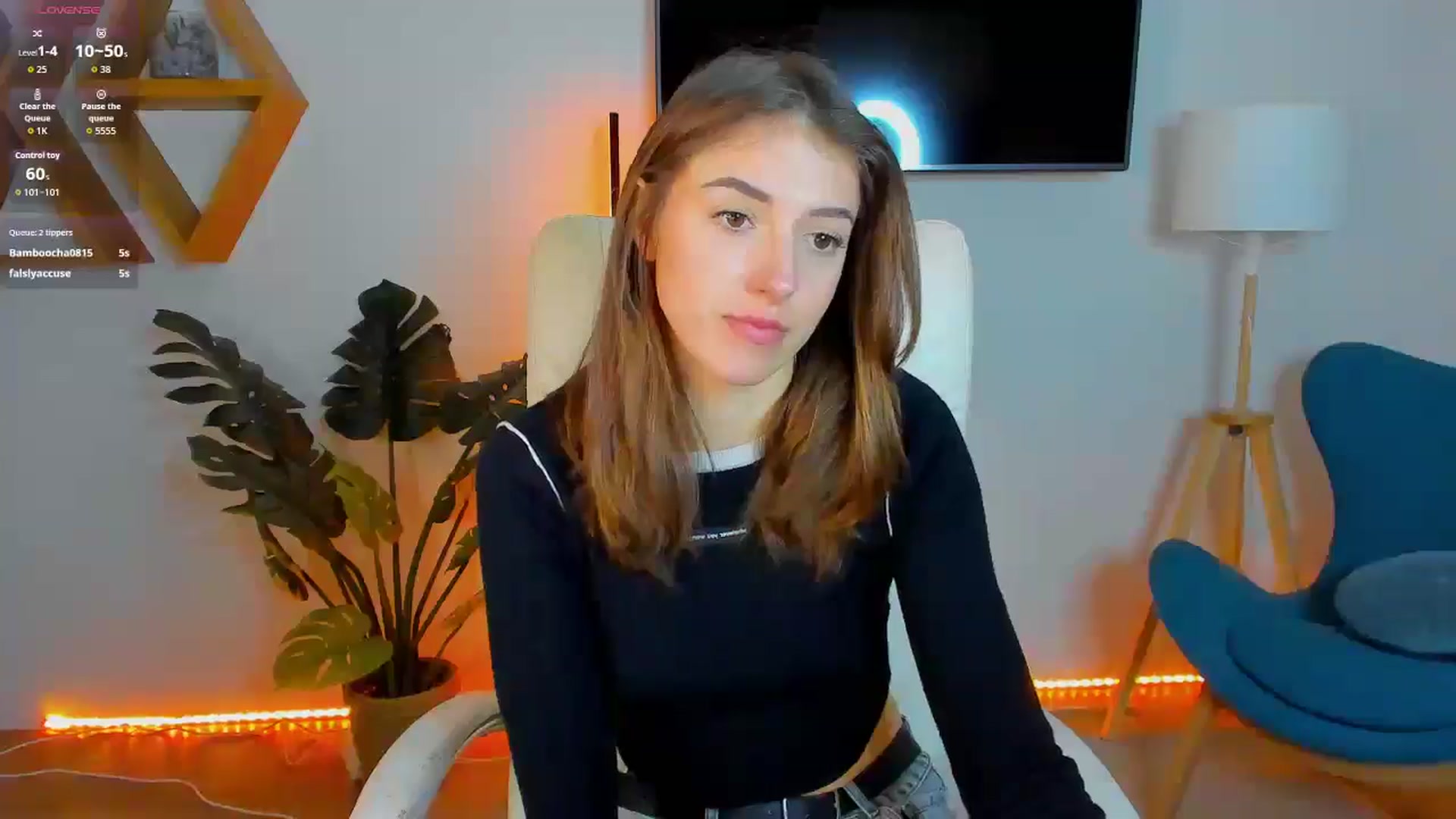 Gallery image thumbnail from Sweet__Vikki's myfreecams stream on, 02/09/2026, 10:57 image 11 of 20
