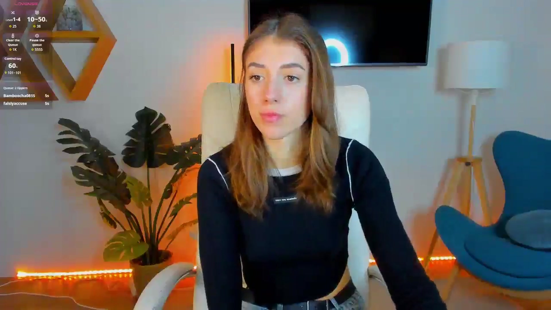 Gallery image thumbnail from Sweet__Vikki's myfreecams stream on, 02/09/2026, 10:57 image 6 of 20