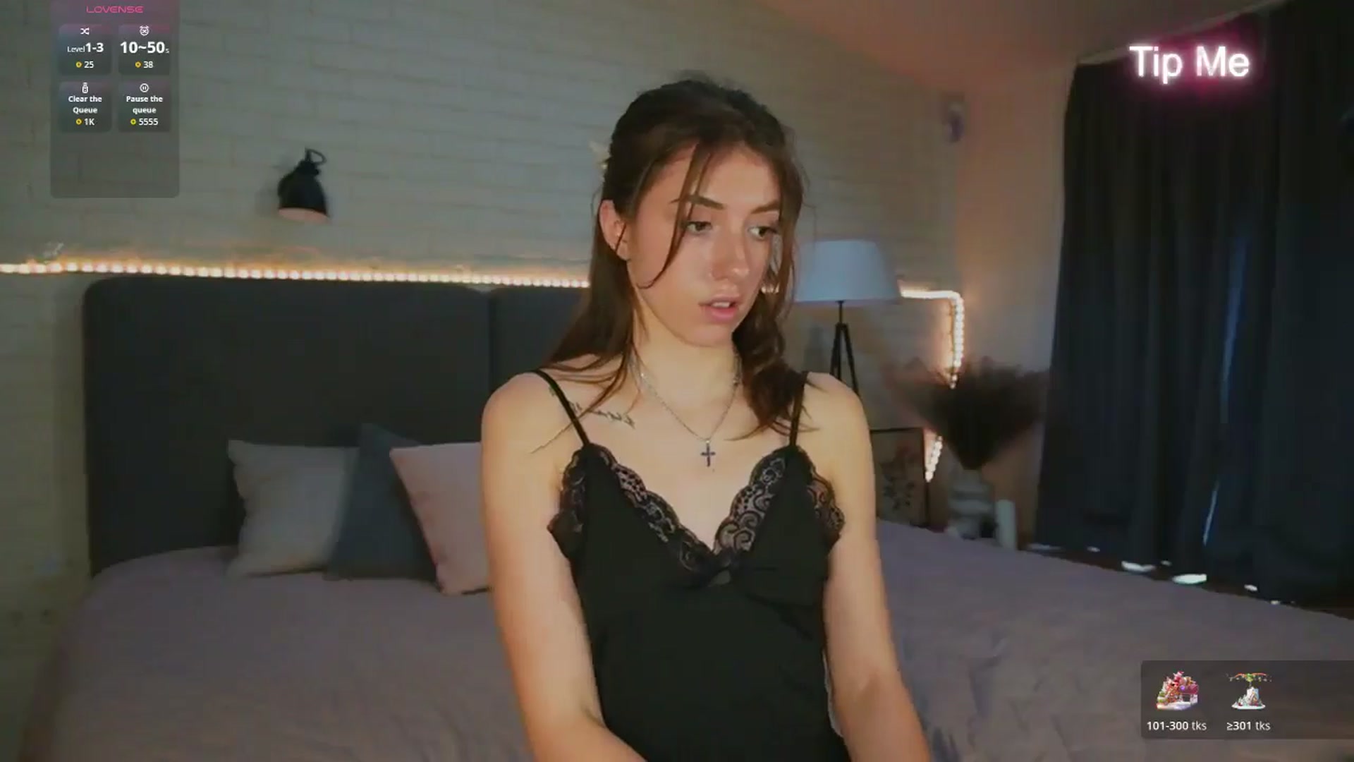 Gallery image thumbnail from Sweet__Vikki's myfreecams stream on, 03/05/2026, 11:03 image 17 of 20