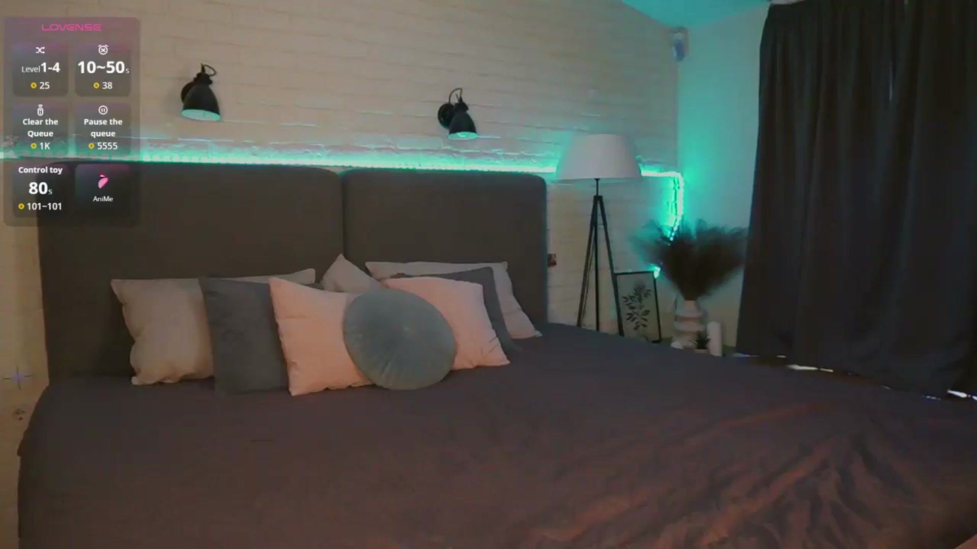 Gallery image thumbnail from Sweet__Vikki's myfreecams stream on, 03/12/2026, 10:33 image 7 of 20