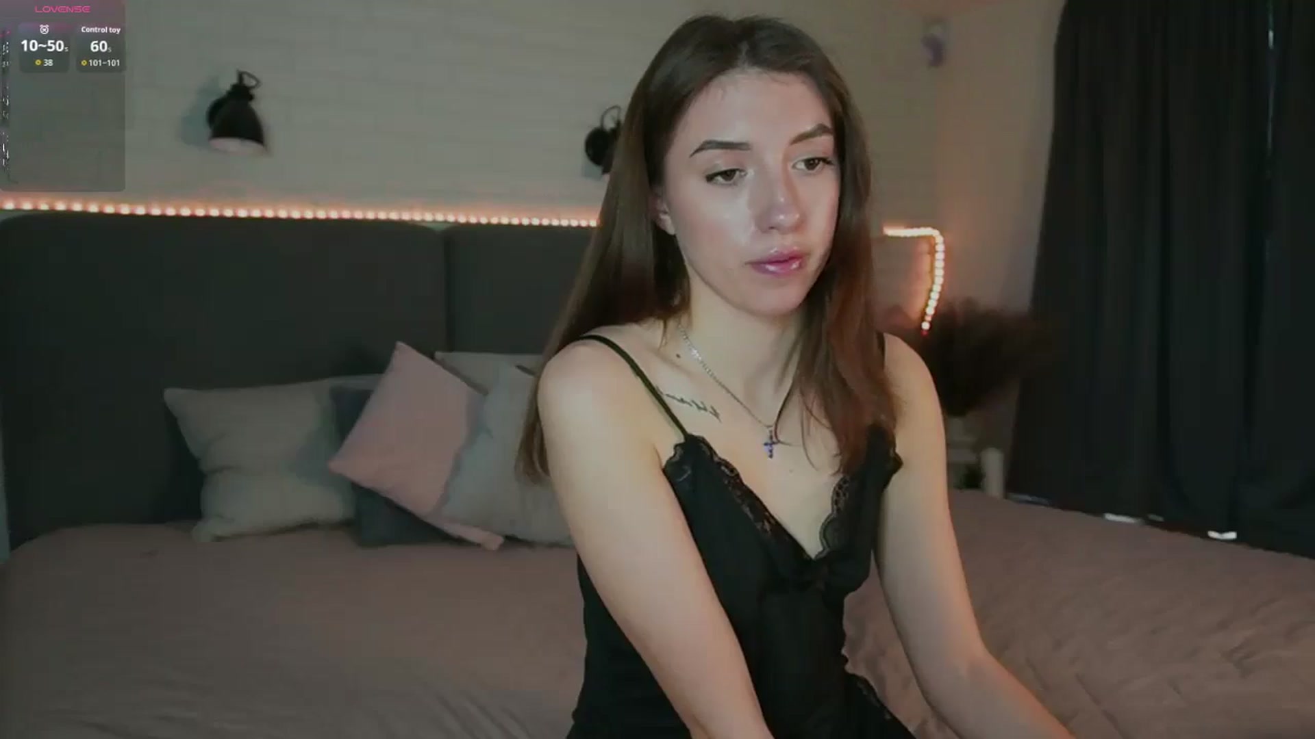 Gallery image thumbnail from Sweet__Vikki's myfreecams stream on, 03/16/2026, 10:25 image 13 of 20