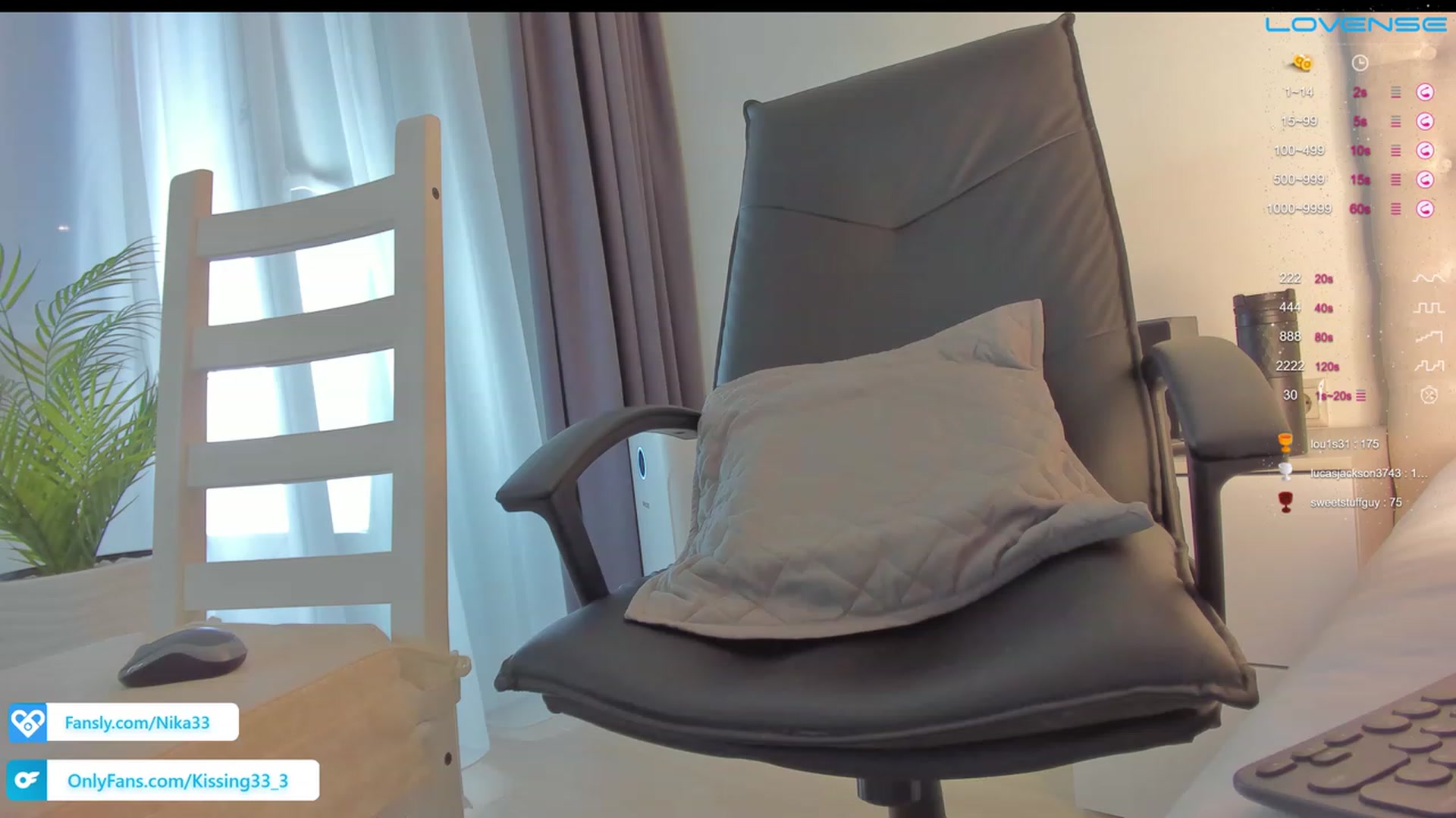 Gallery image thumbnail from Sweet_est777's myfreecams stream on, 01/12/2023, 15:15 image 16 of 20