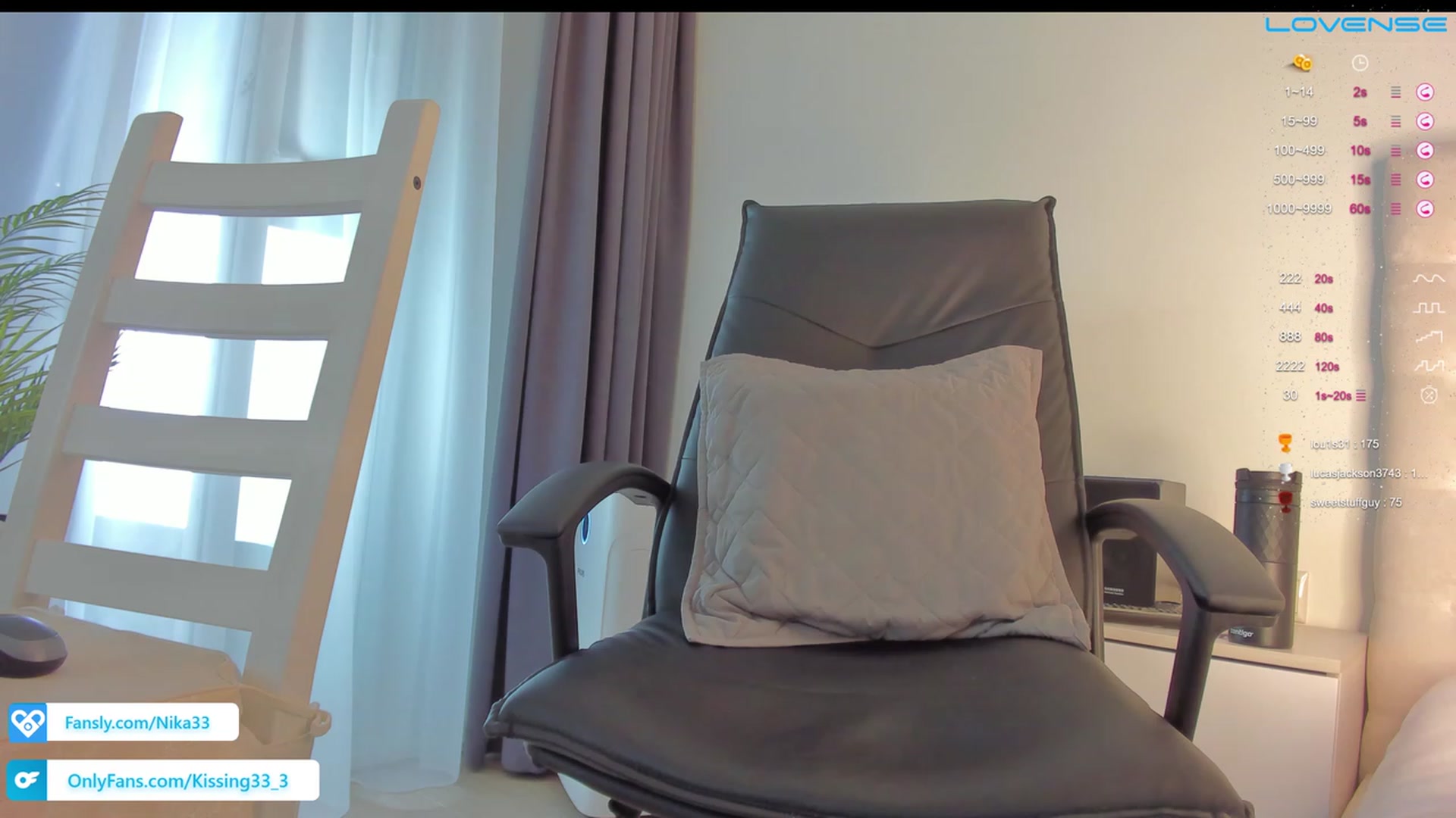 Gallery image thumbnail from Sweet_est777's myfreecams stream on, 01/12/2023, 15:15 image 14 of 20