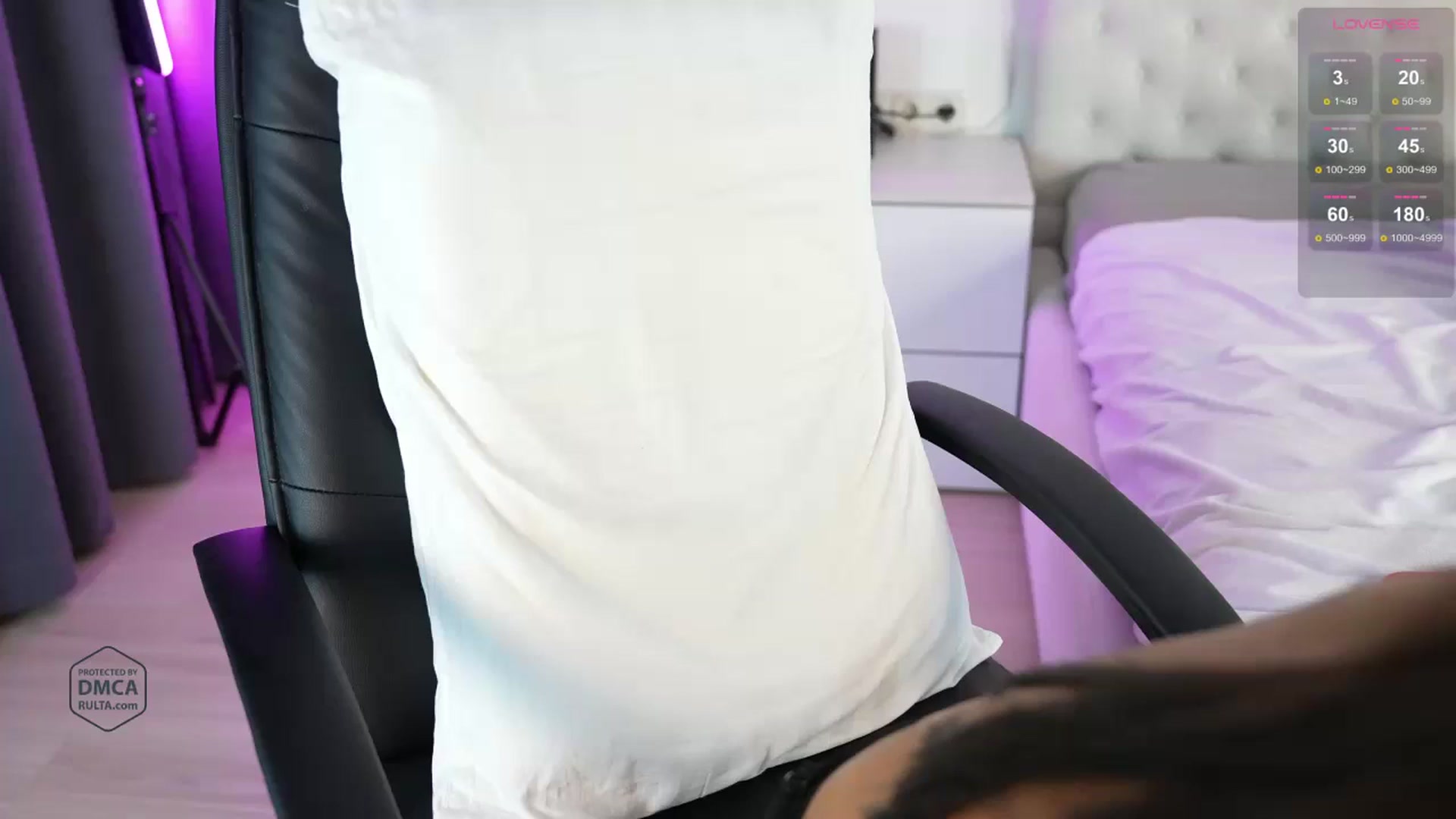 Gallery image thumbnail from Sweet_est777's myfreecams stream on, 06/30/2024, 01:19 image 11 of 20