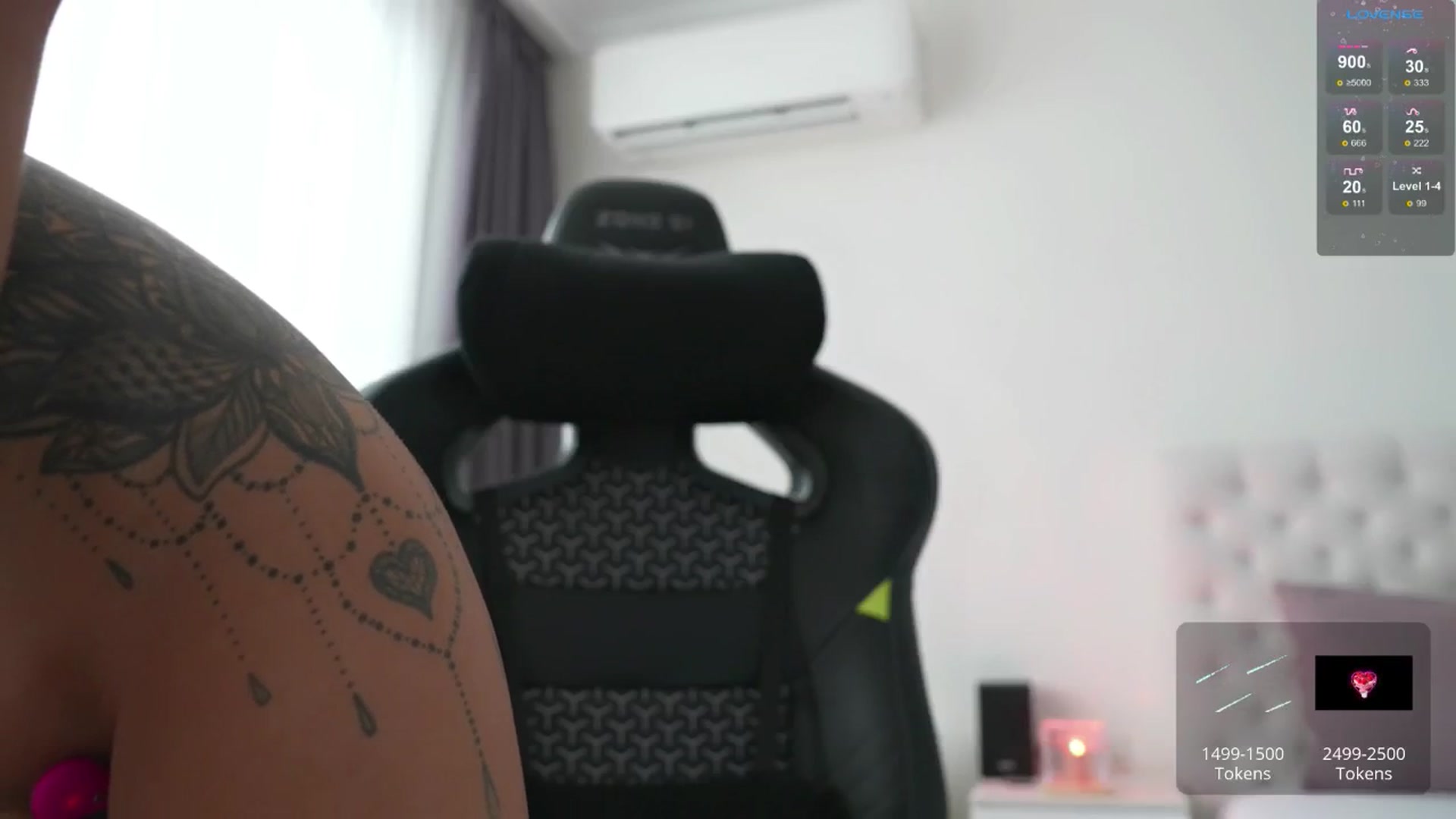 Gallery image thumbnail from Sweet_est777's myfreecams stream on, 05/28/2025, 18:28 image 10 of 20