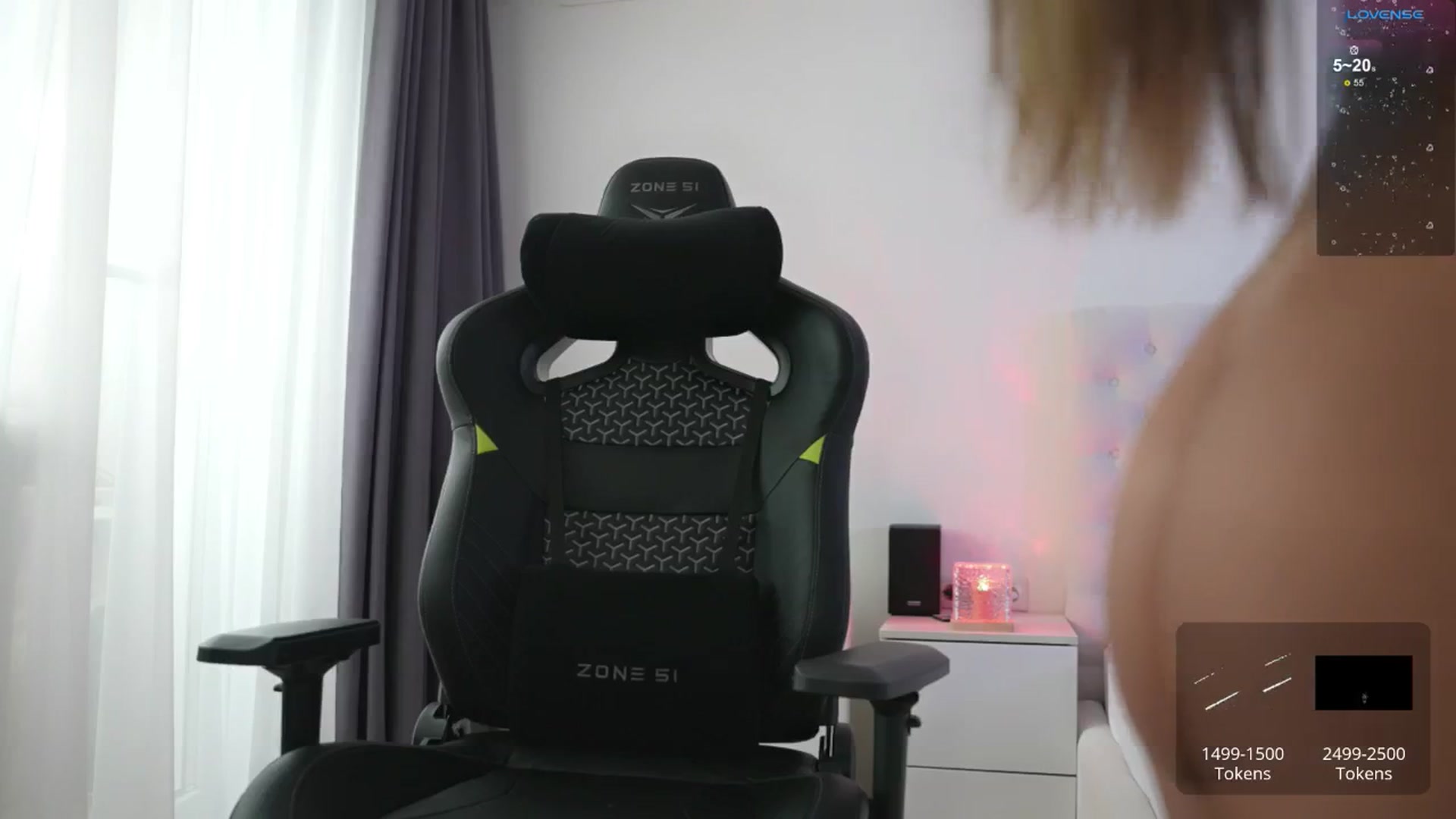 Gallery image thumbnail from Sweet_est777's myfreecams stream on, 05/29/2025, 19:19 image 4 of 20
