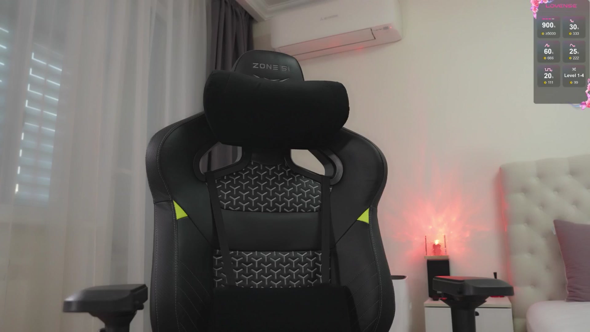 Gallery image thumbnail from Sweet_est777's myfreecams stream on, 06/19/2025, 19:30 image 15 of 20