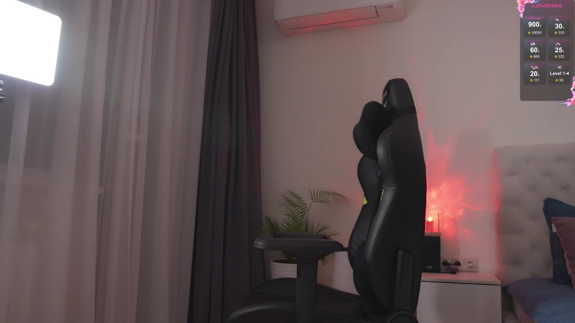 Gallery image thumbnail from Sweet_est777's myfreecams stream on, 06/21/2025, 21:12 image 19 of 20