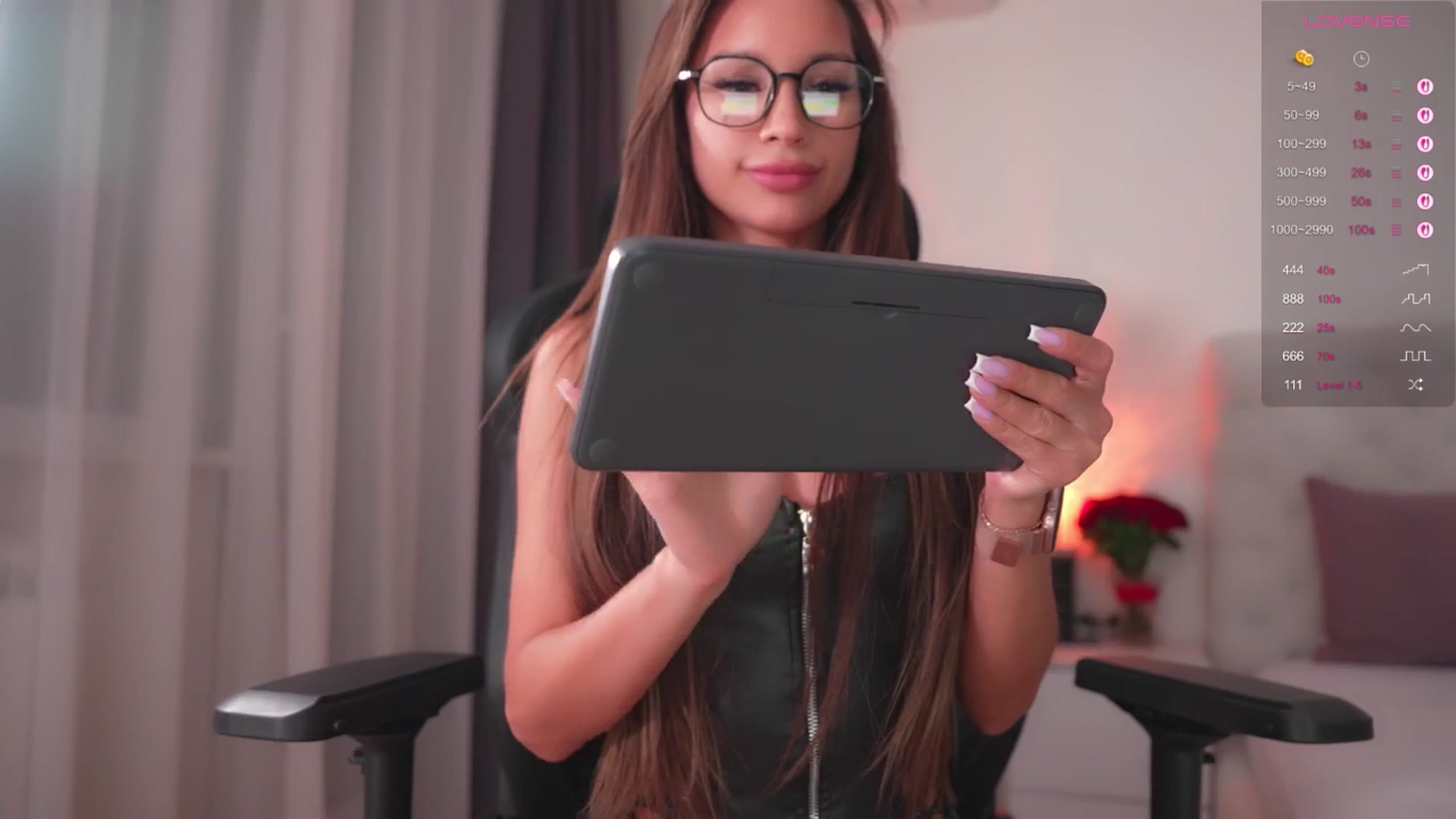 Gallery image thumbnail from Sweet_est777's myfreecams stream on, 06/26/2025, 20:18 image 19 of 20