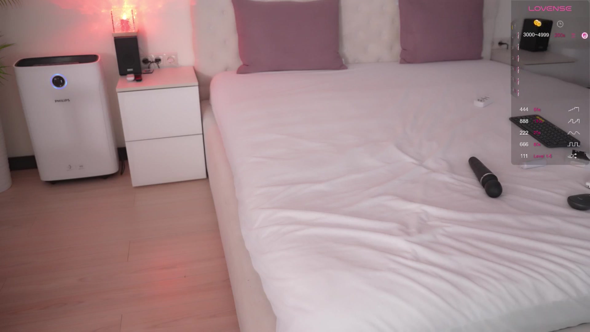 Gallery image thumbnail from Sweet_est777's myfreecams stream on, 06/30/2025, 19:15 image 10 of 20