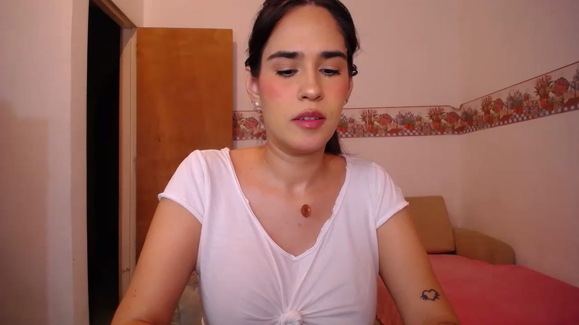 Gallery image thumbnail from Sweet_fabi's myfreecams stream on, 11/15/2022, 09:34 image 4 of 20
