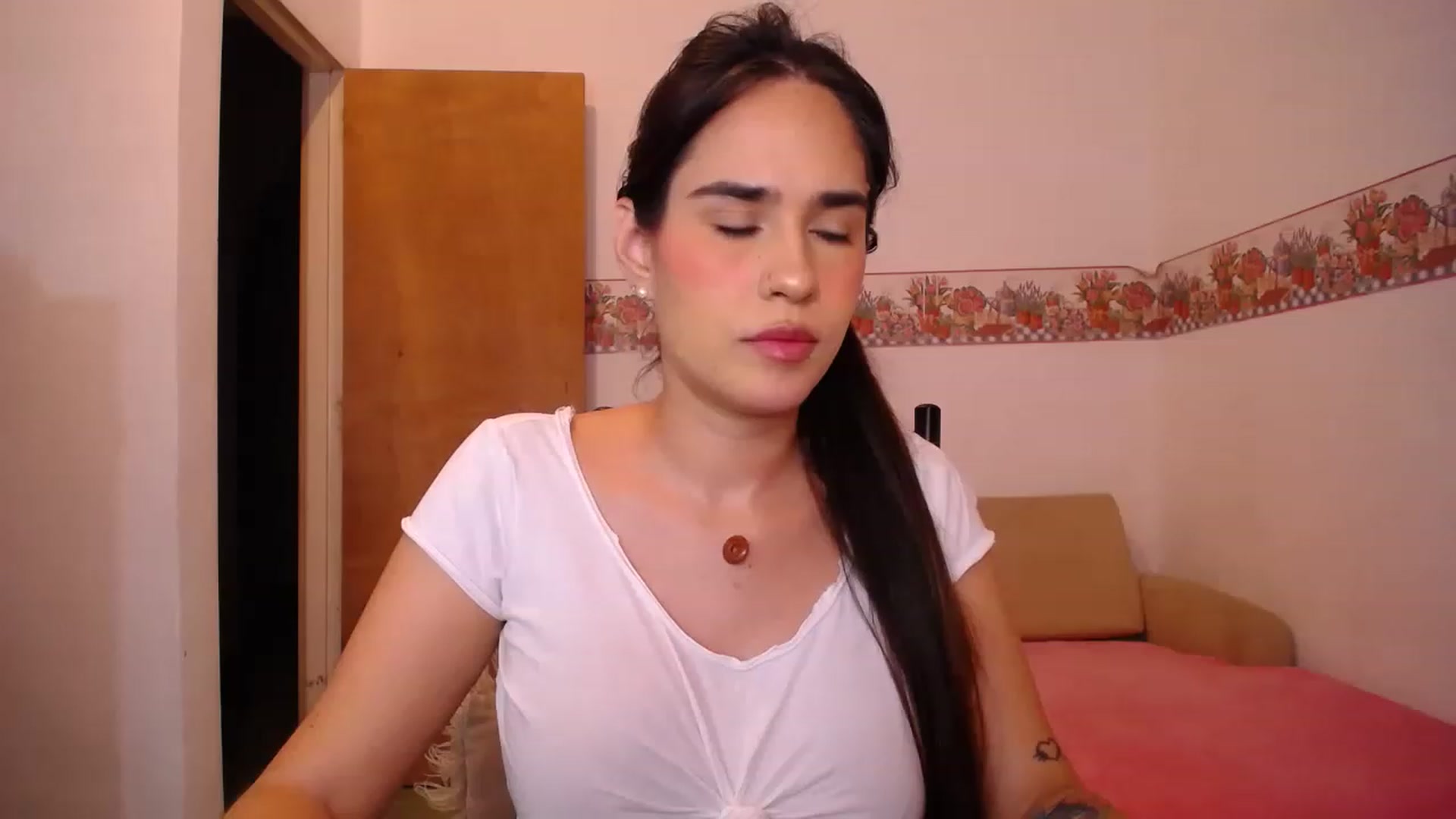 Gallery image thumbnail from Sweet_fabi's myfreecams stream on, 11/15/2022, 09:34 image 7 of 20