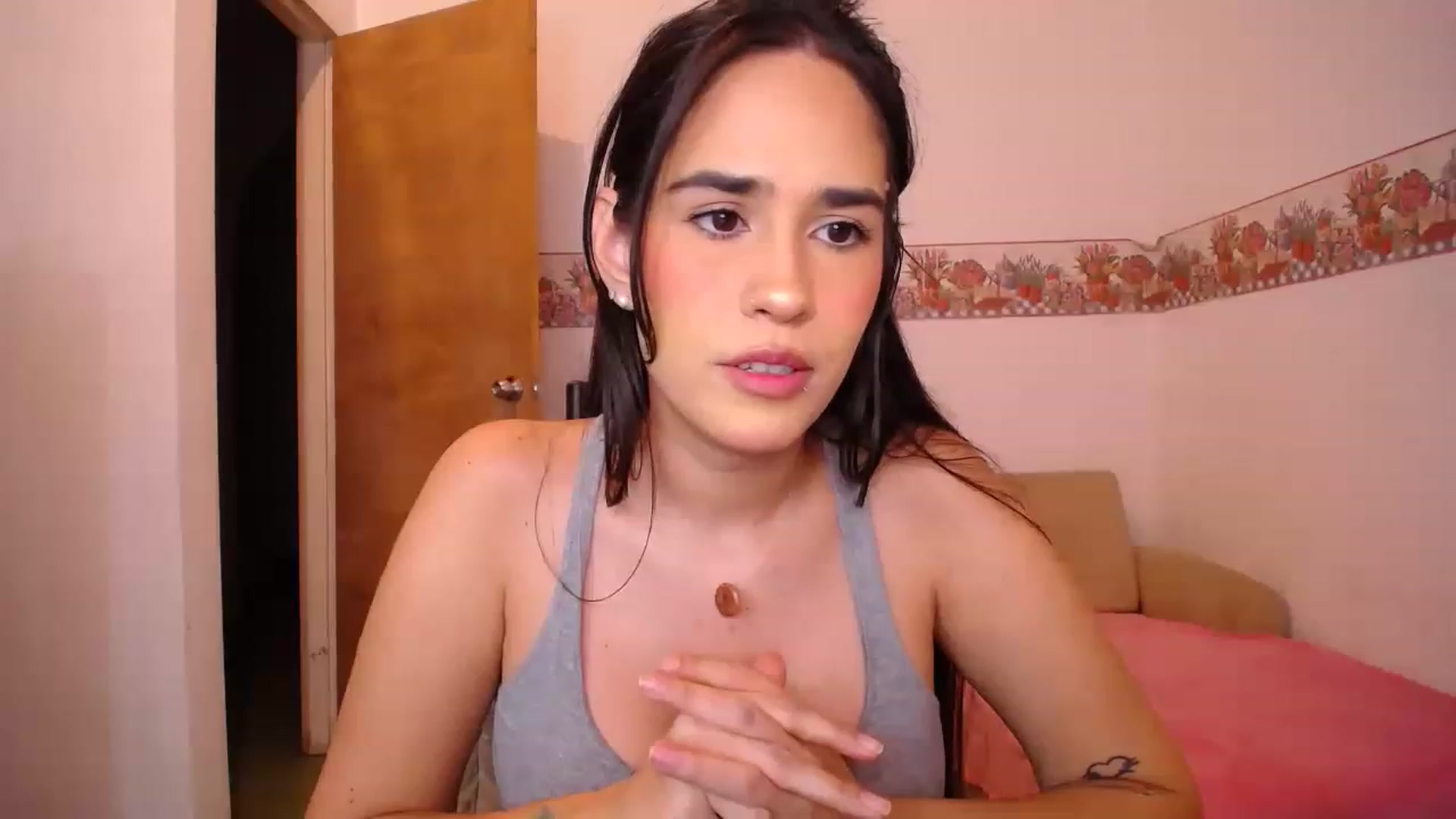 Gallery image thumbnail from Sweet_fabi's myfreecams stream on, 11/16/2022, 10:01 image 1 of 20