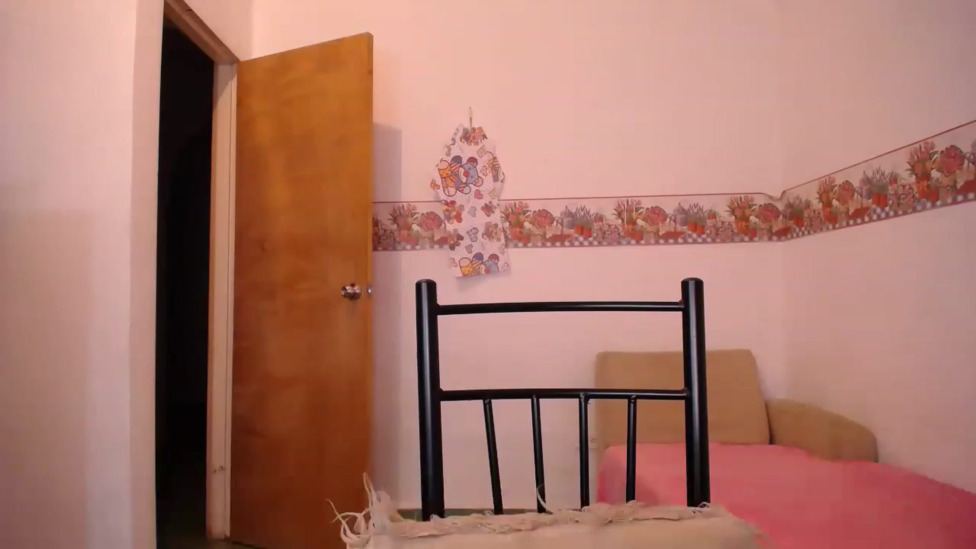 Gallery image thumbnail from Sweet_fabi's myfreecams stream on, 11/18/2022, 10:08 image 15 of 20