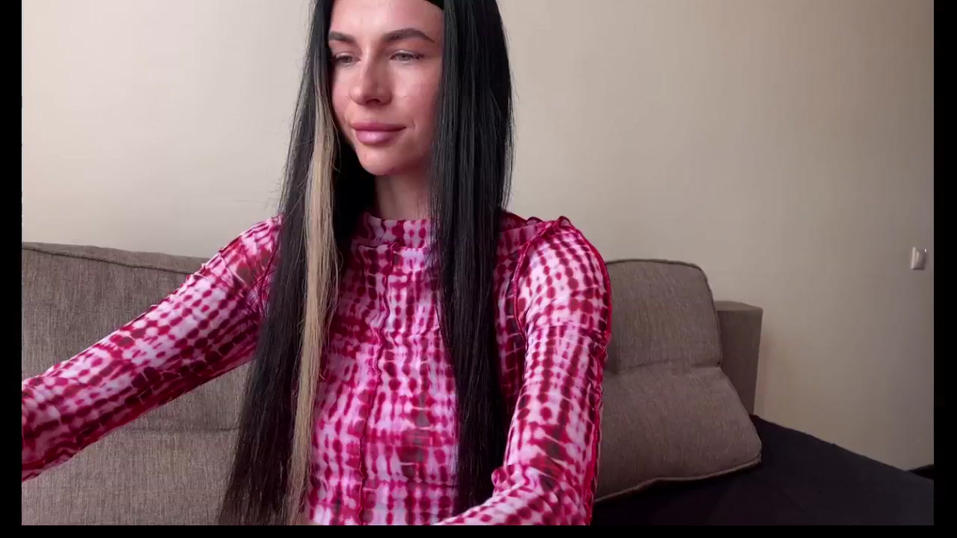 Gallery image thumbnail from Sweet_monic's myfreecams stream on, 04/04/2025, 08:15 image 19 of 20