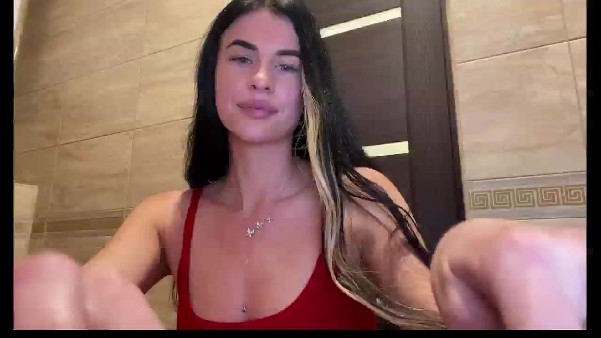 Gallery image thumbnail from Sweet_monic's myfreecams stream on, 04/06/2025, 19:15 image 19 of 20