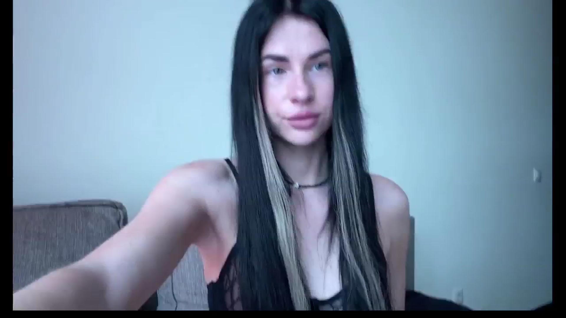 Gallery image thumbnail from Sweet_monic's myfreecams stream on, 04/25/2025, 08:01 image 3 of 20